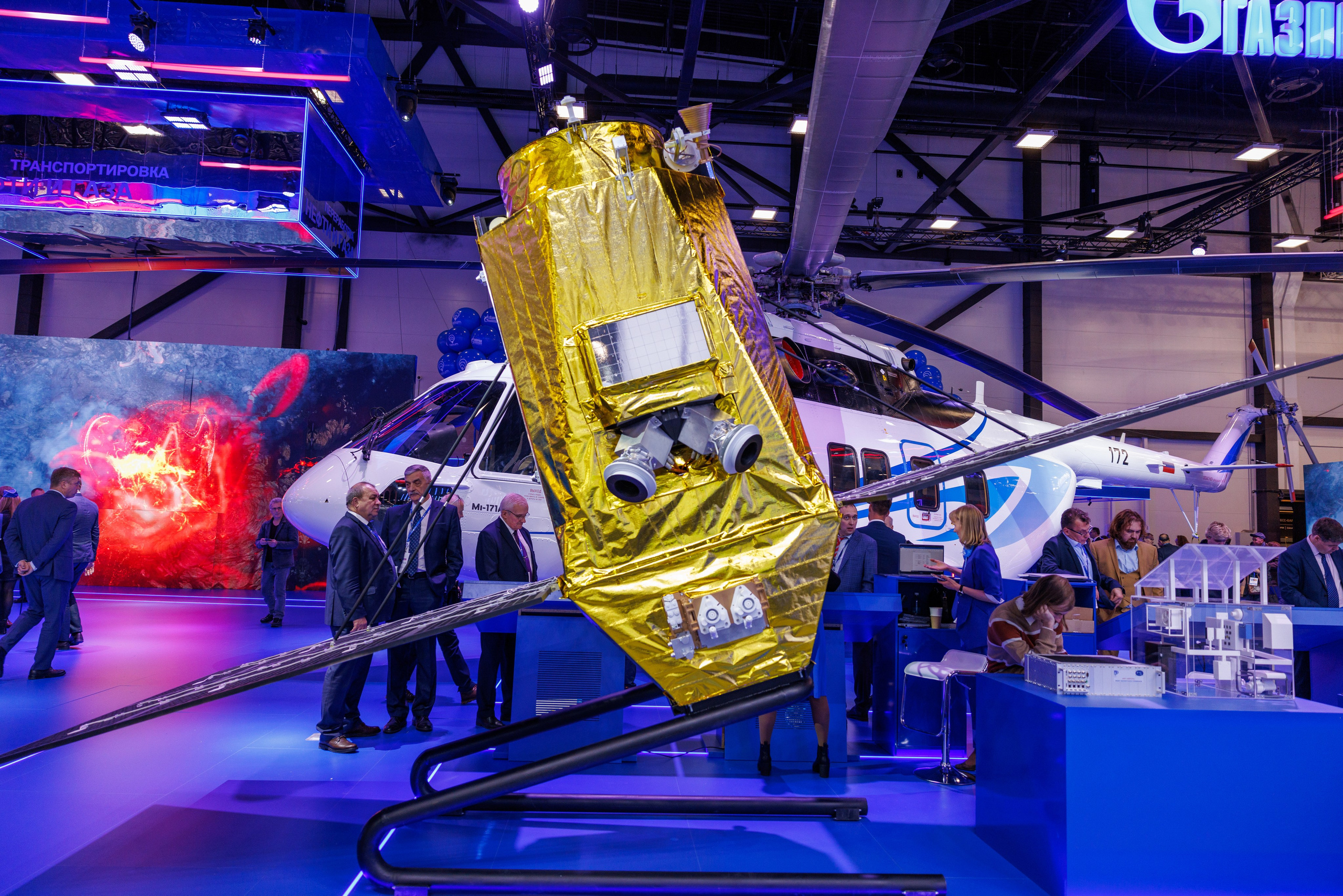 12 Петербургский международный газовый форум. Фотограф Александр Заломаев