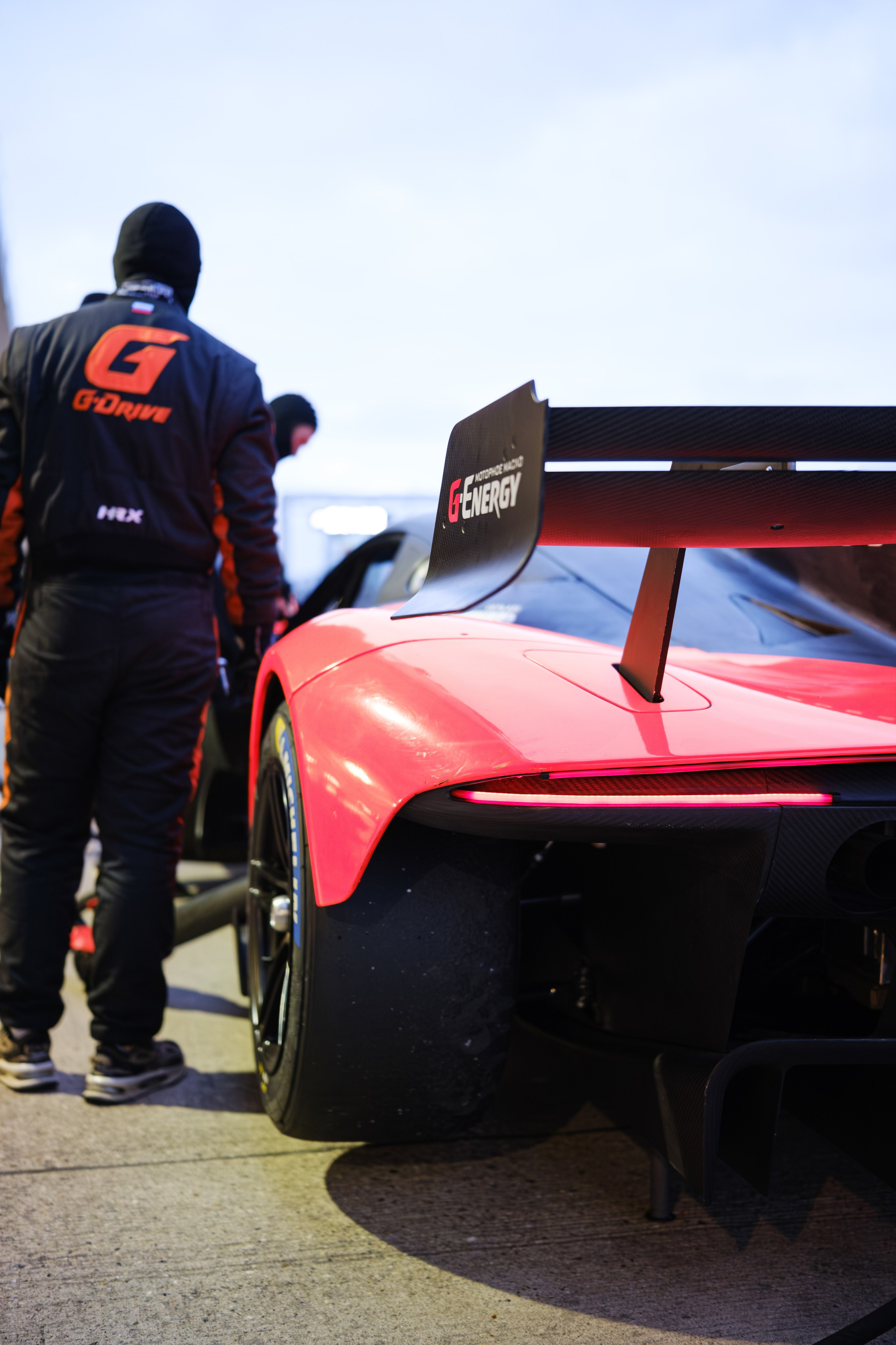 Российская серия гонок на выносливость. Авто и мотоспорт — фотограф Антон Медведев iCoguar