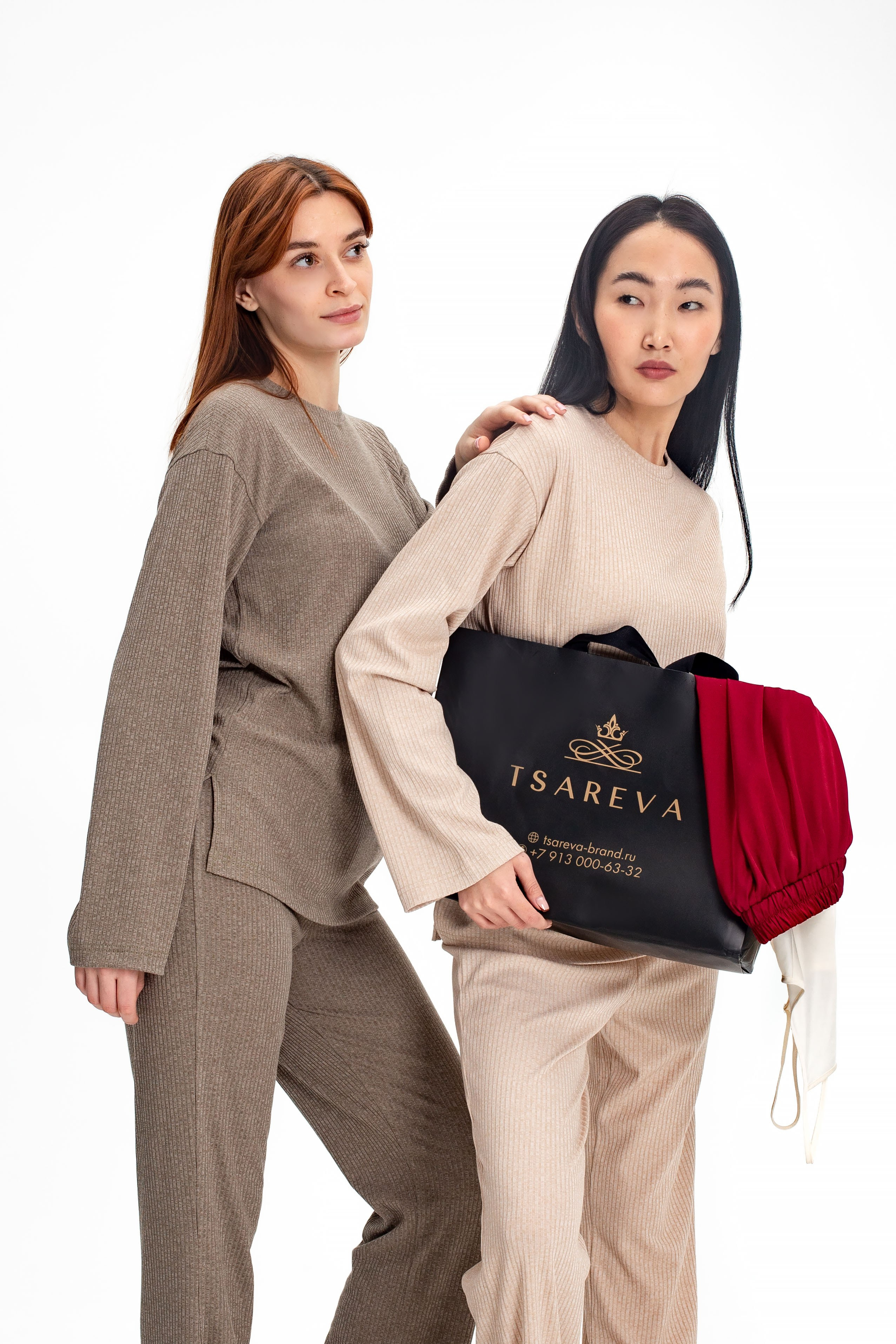 Одежда. Предметный и женский фотограф в Новосибирске