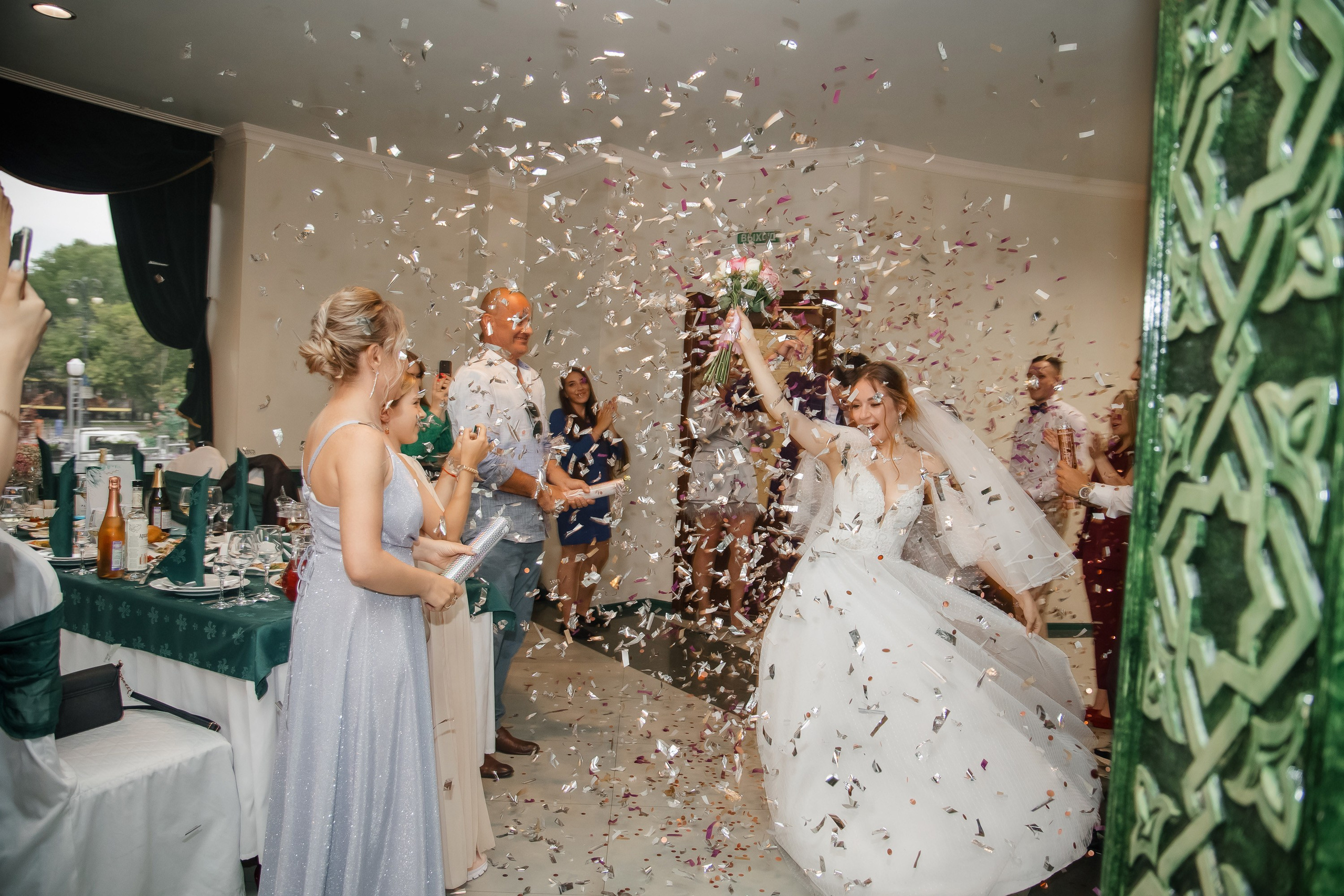 Ксения и Максим. Сборы Sopka. Прогулка по городу. Свадебный фотограф в Хабаровске