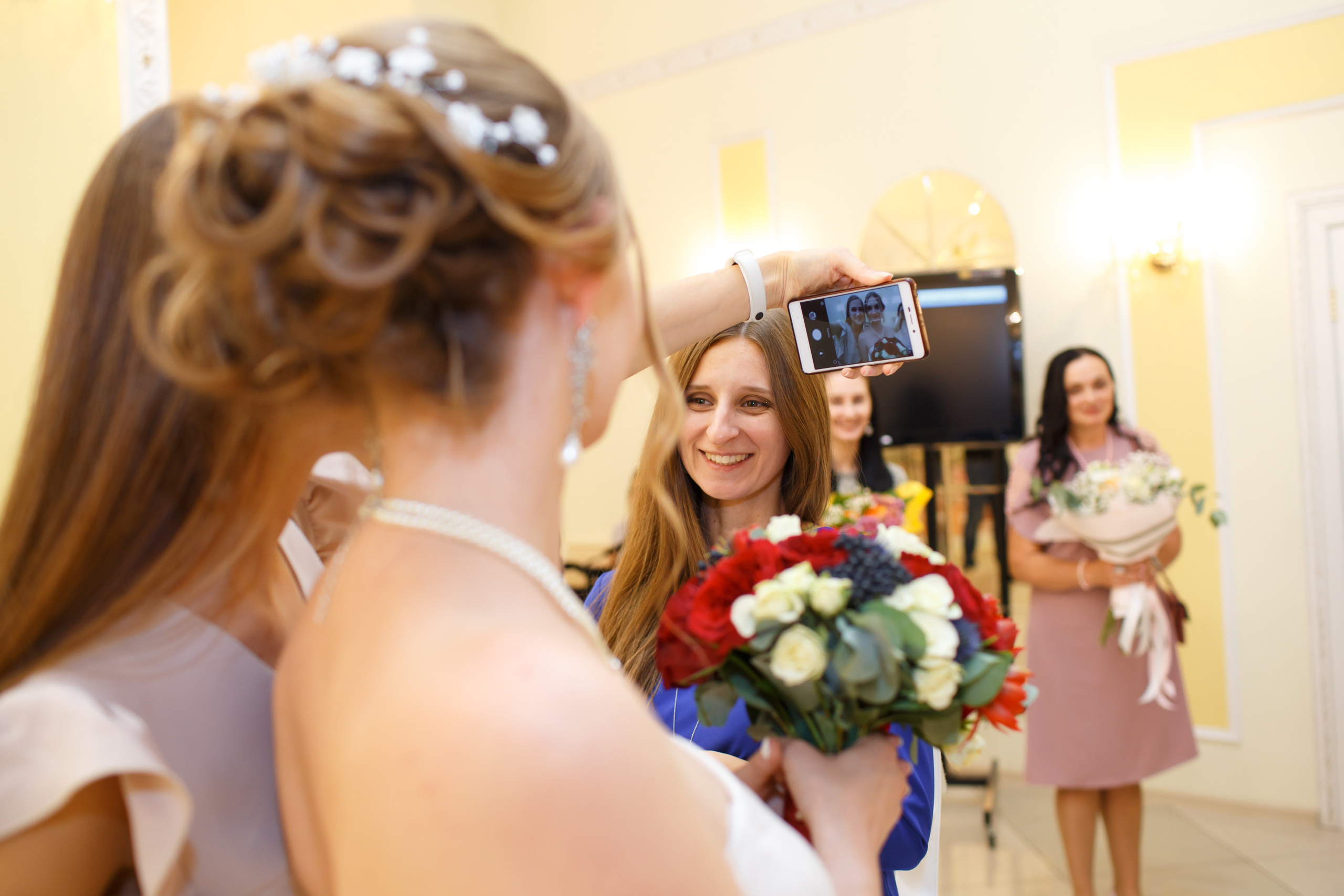 Ксения и Анатолий, ЗАГС г. Королев, прогулка по центру Москвы. Свадебный и репортажный фотограф (Москва, Королев и другие)