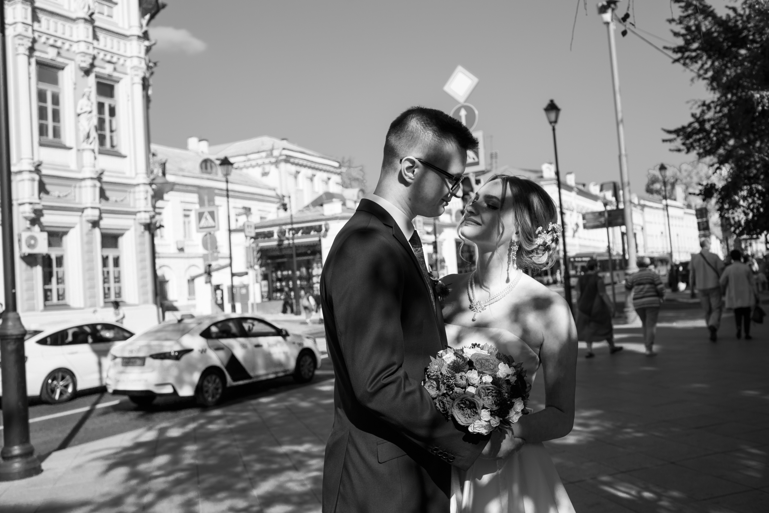 Ксения и Анатолий, ЗАГС г. Королев, прогулка по центру Москвы. Свадебный и репортажный фотограф (Москва, Королев и другие)
