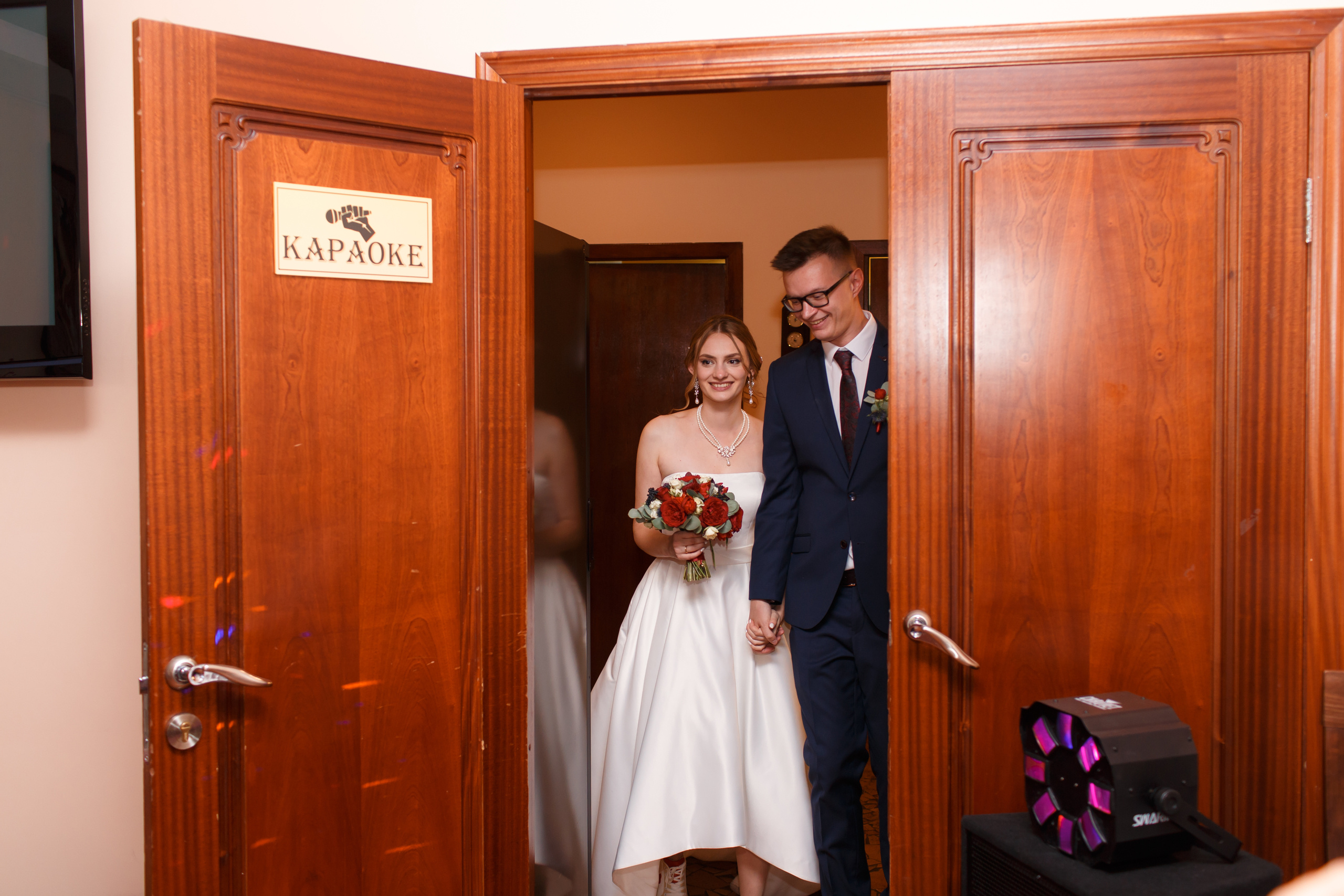 Ксения и Анатолий, ЗАГС г. Королев, прогулка по центру Москвы. Свадебный и репортажный фотограф (Москва, Королев и другие)