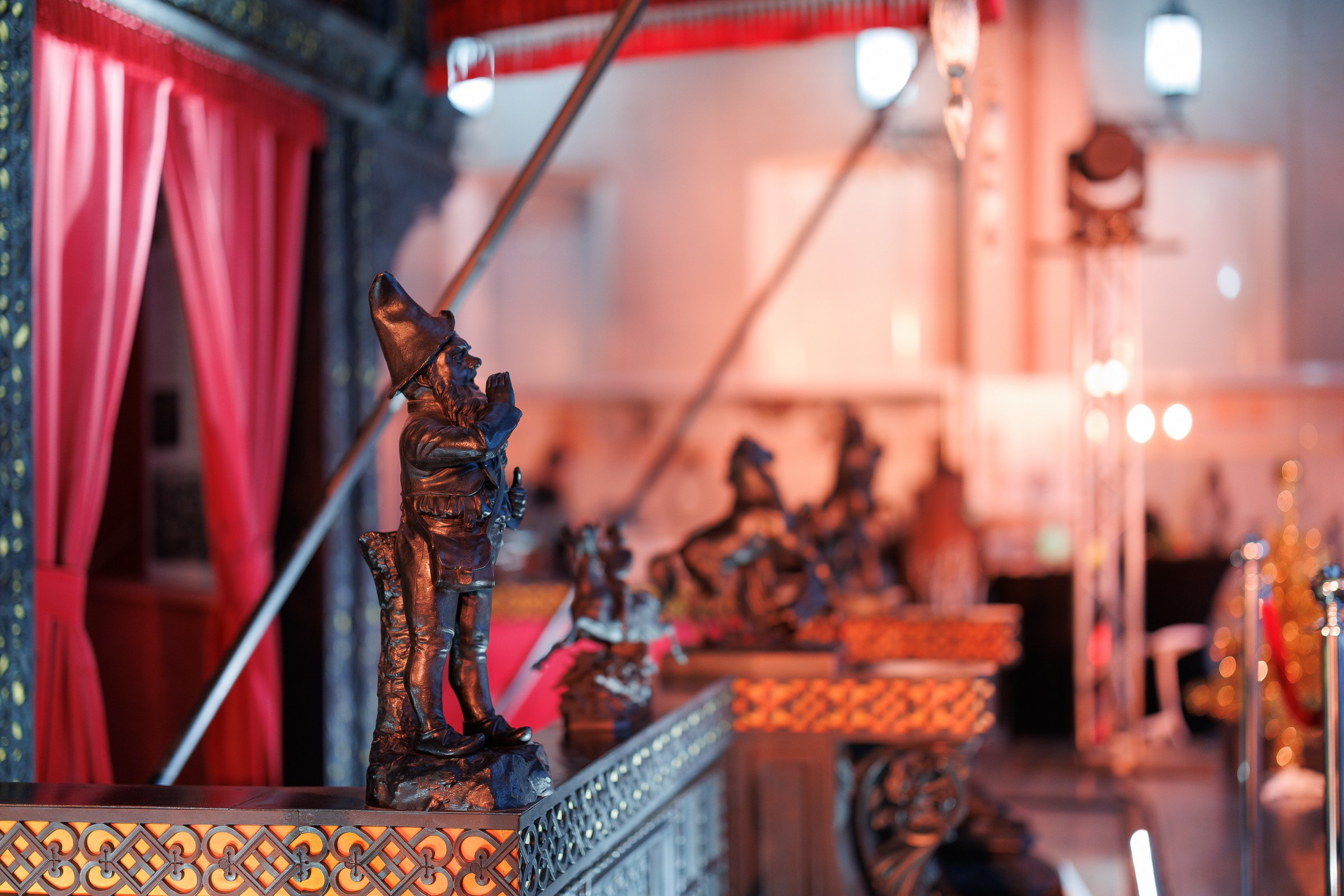 Фотограф на съемкку копоратива. Контент для бизнеса в Екатеринбурге Полдень Медиа