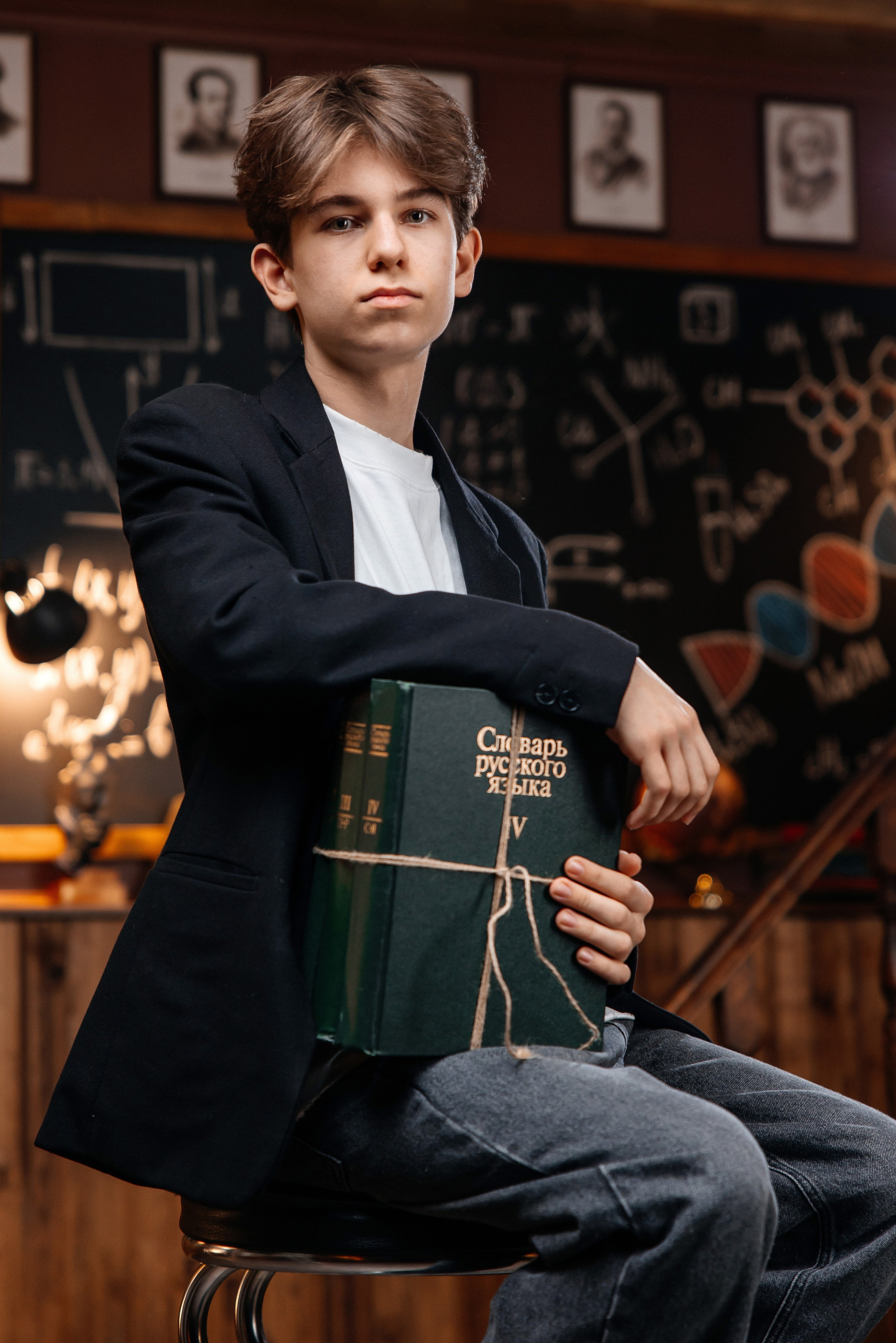 Портрет разноформатный. Правильный Выпускной Альбом