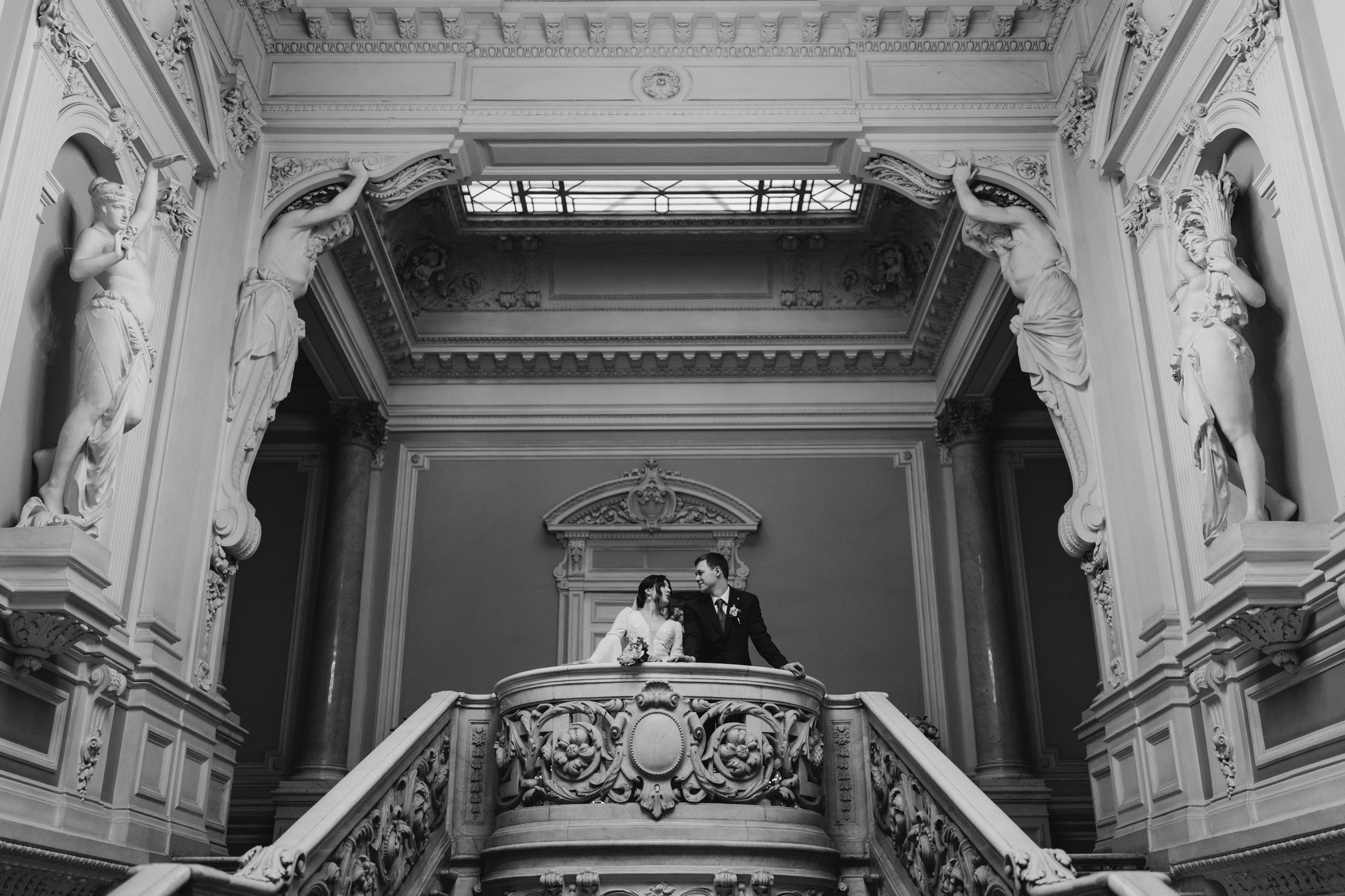 Егор и Аня | Эрмитаж и 1-й дворец. Свадебный и love story фотограф в Санкт-Петербурге