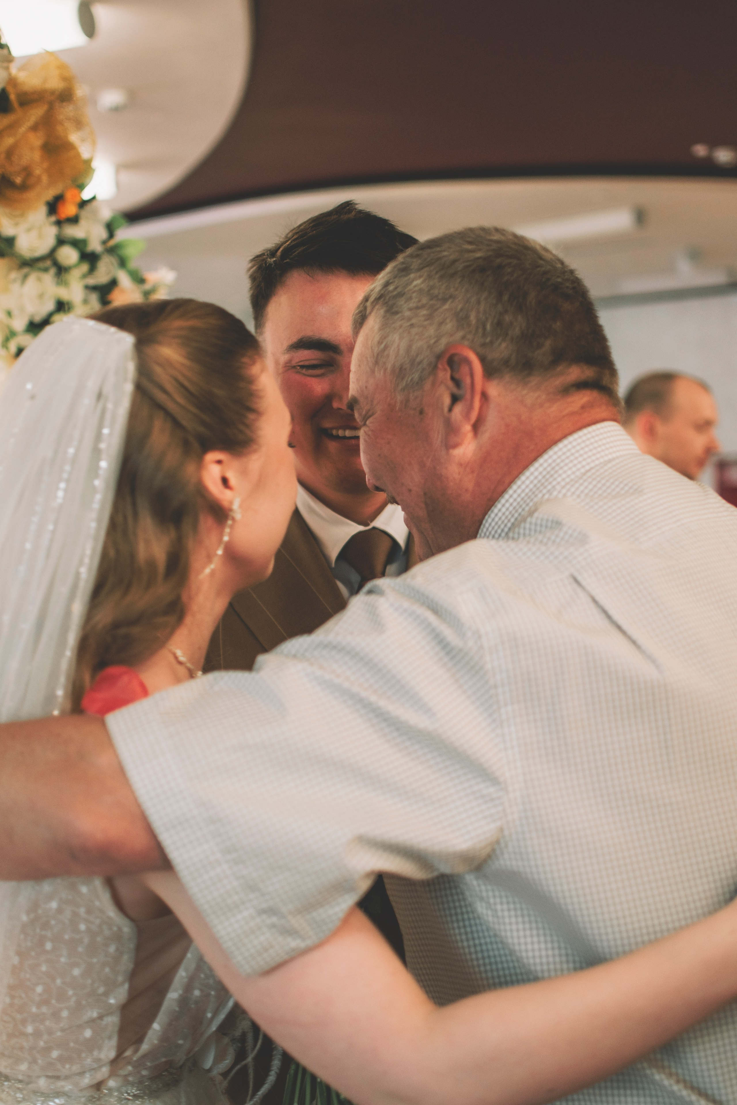 Альберт и Анастасия (Студийная фотосессия, роспись в ДК Нефтяник + фотосессия с гостями). Семейный и свадебный фотограф Губкинский и Ставрополь