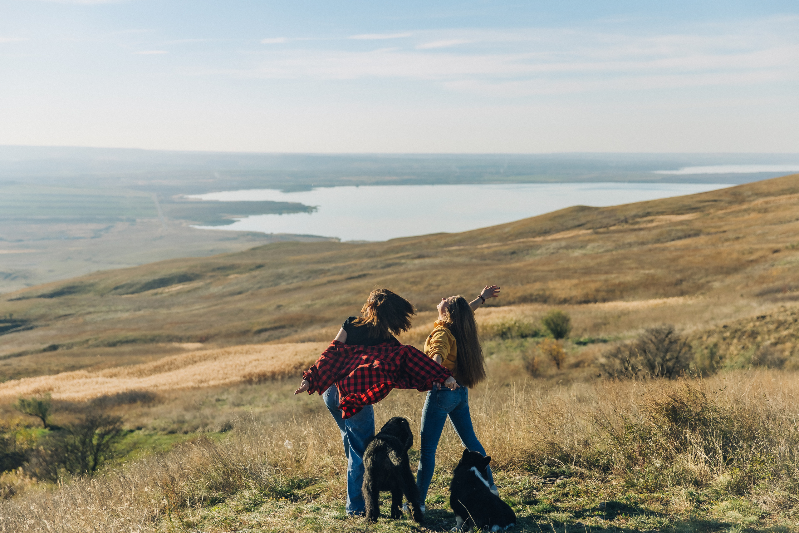Кристина и  Света. Фотограф