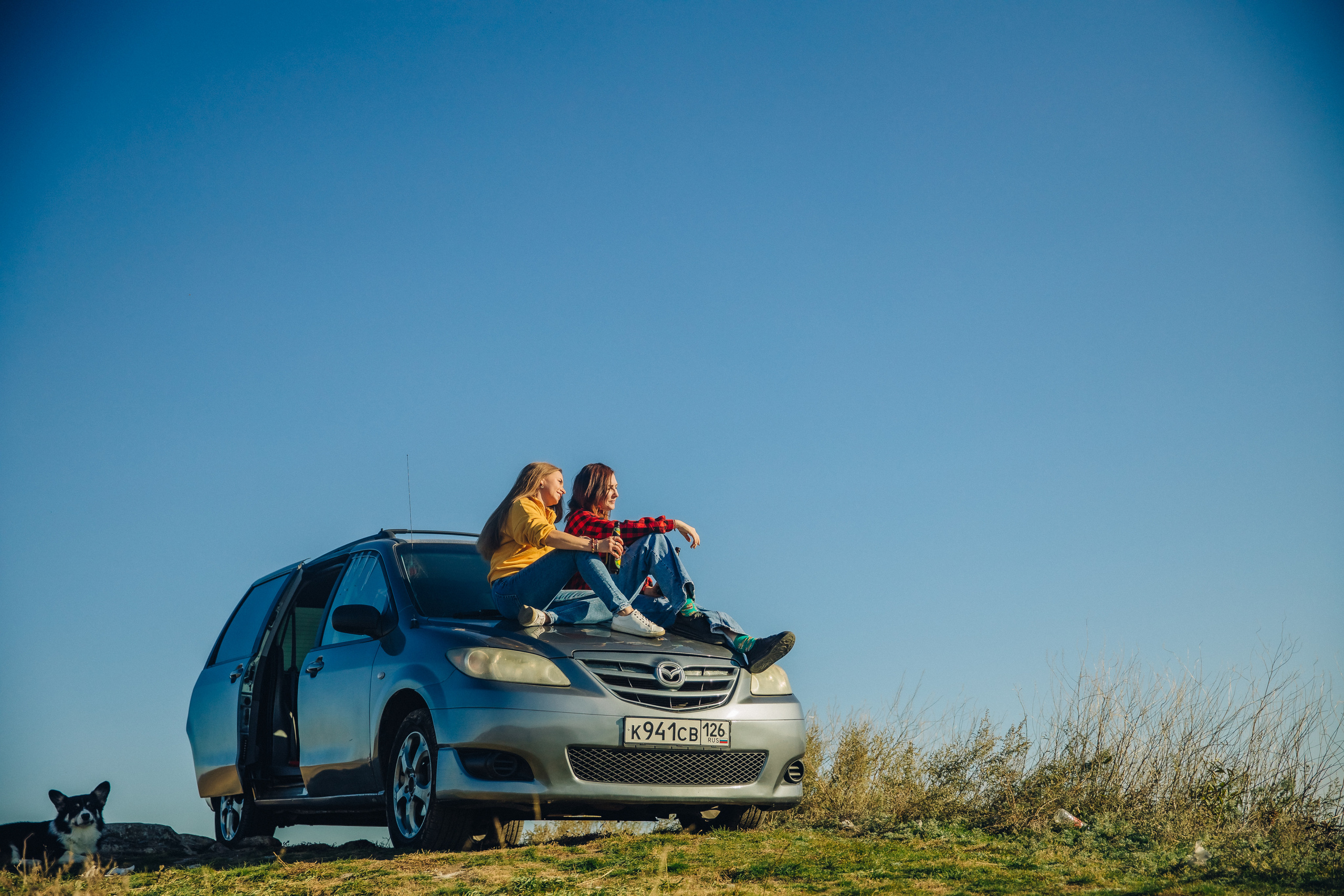 Кристина и  Света. Фотограф