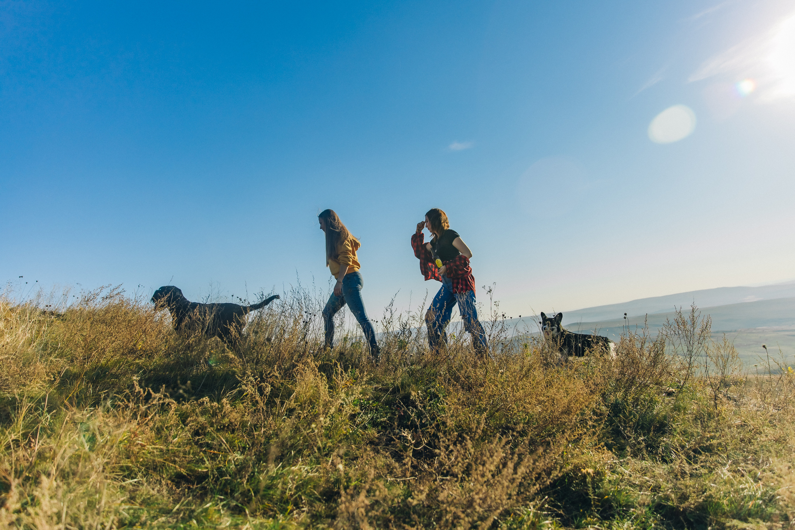 Кристина и  Света. Фотограф