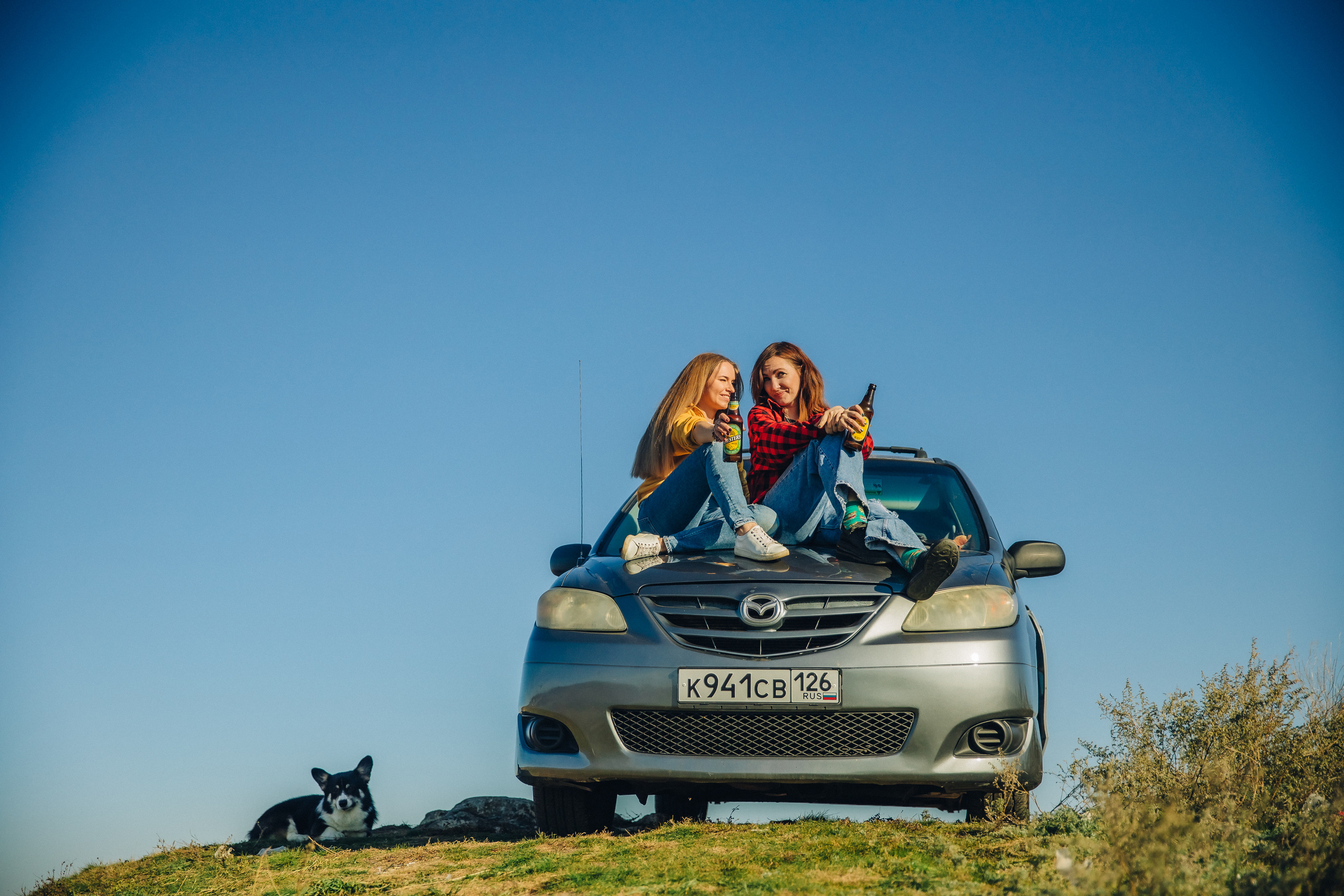Кристина и  Света. Фотограф