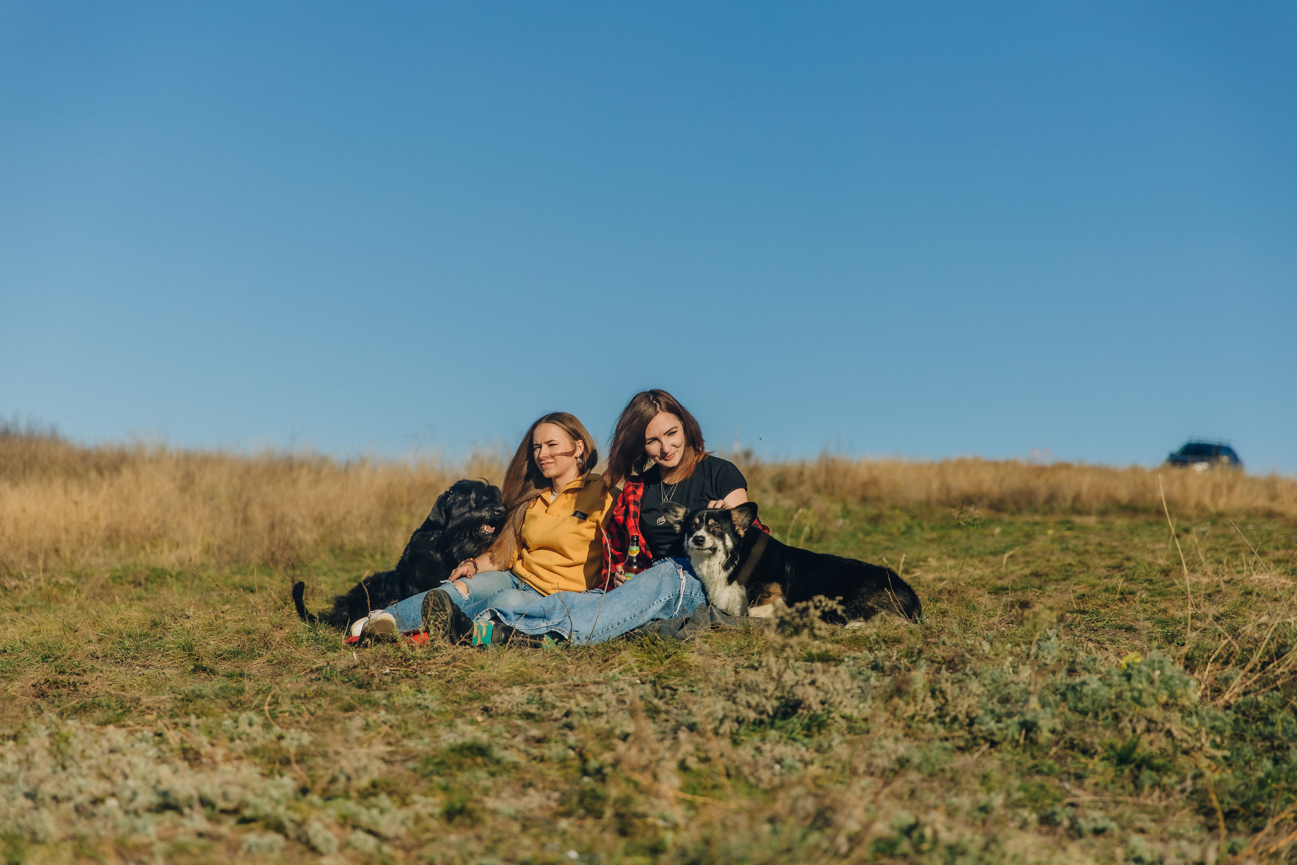 Кристина и  Света. Фотограф