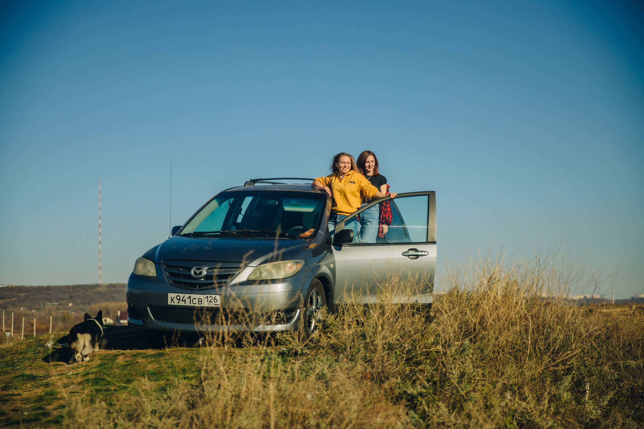 Кристина и  Света. Фотограф