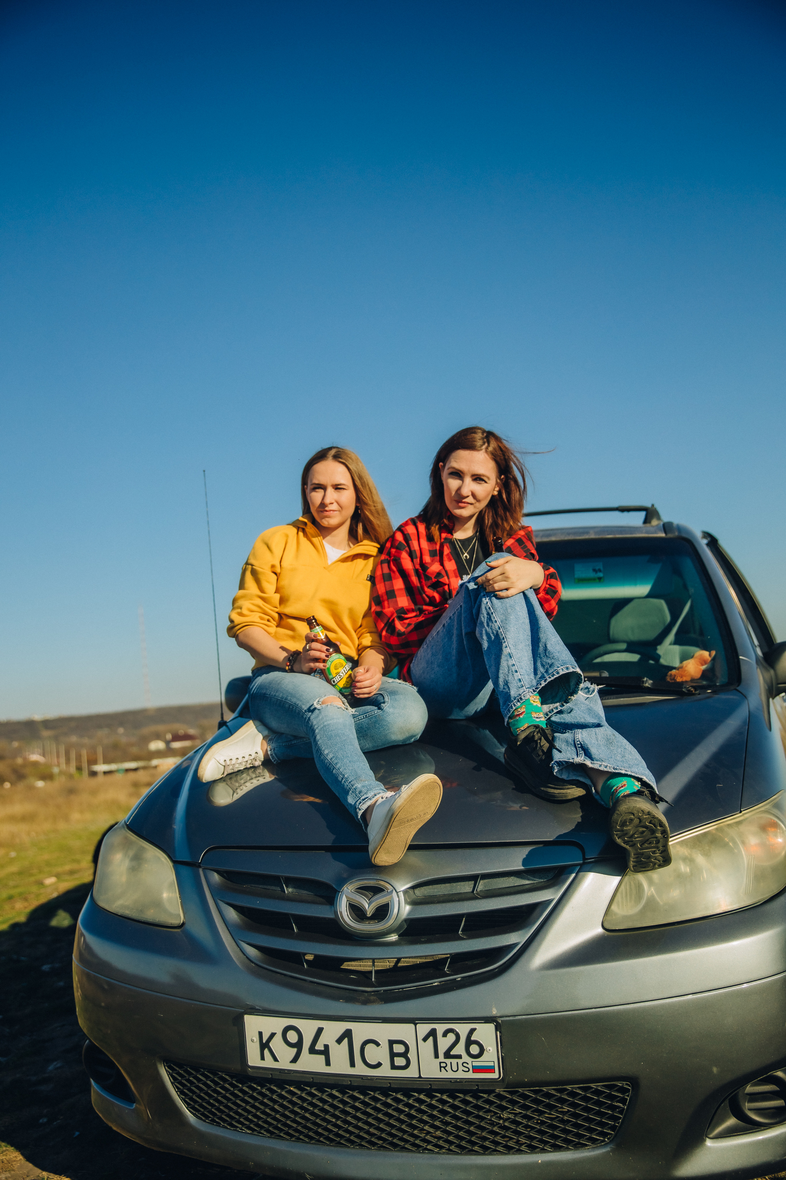 Кристина и  Света. Фотограф