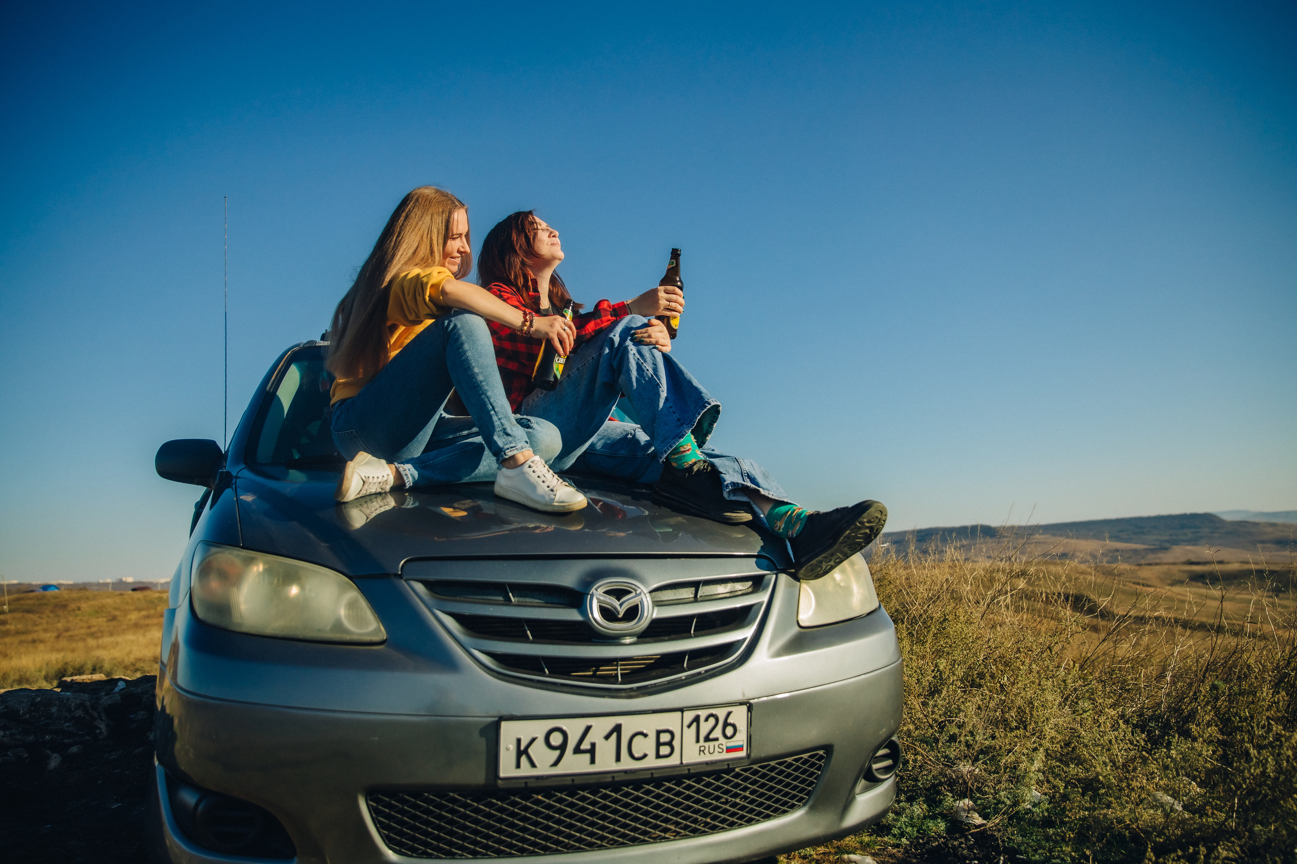 Кристина и  Света. Фотограф