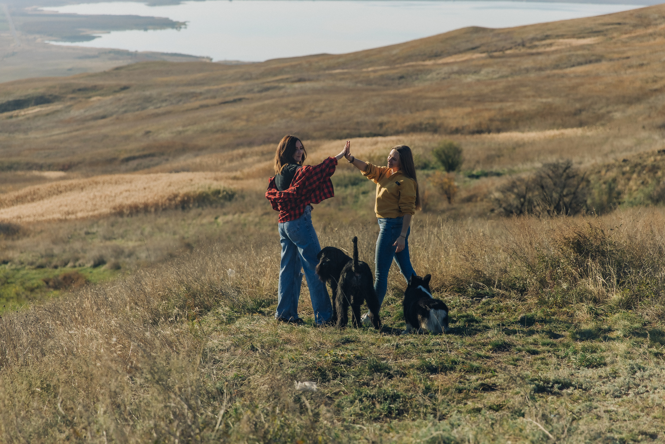 Кристина и  Света. Фотограф