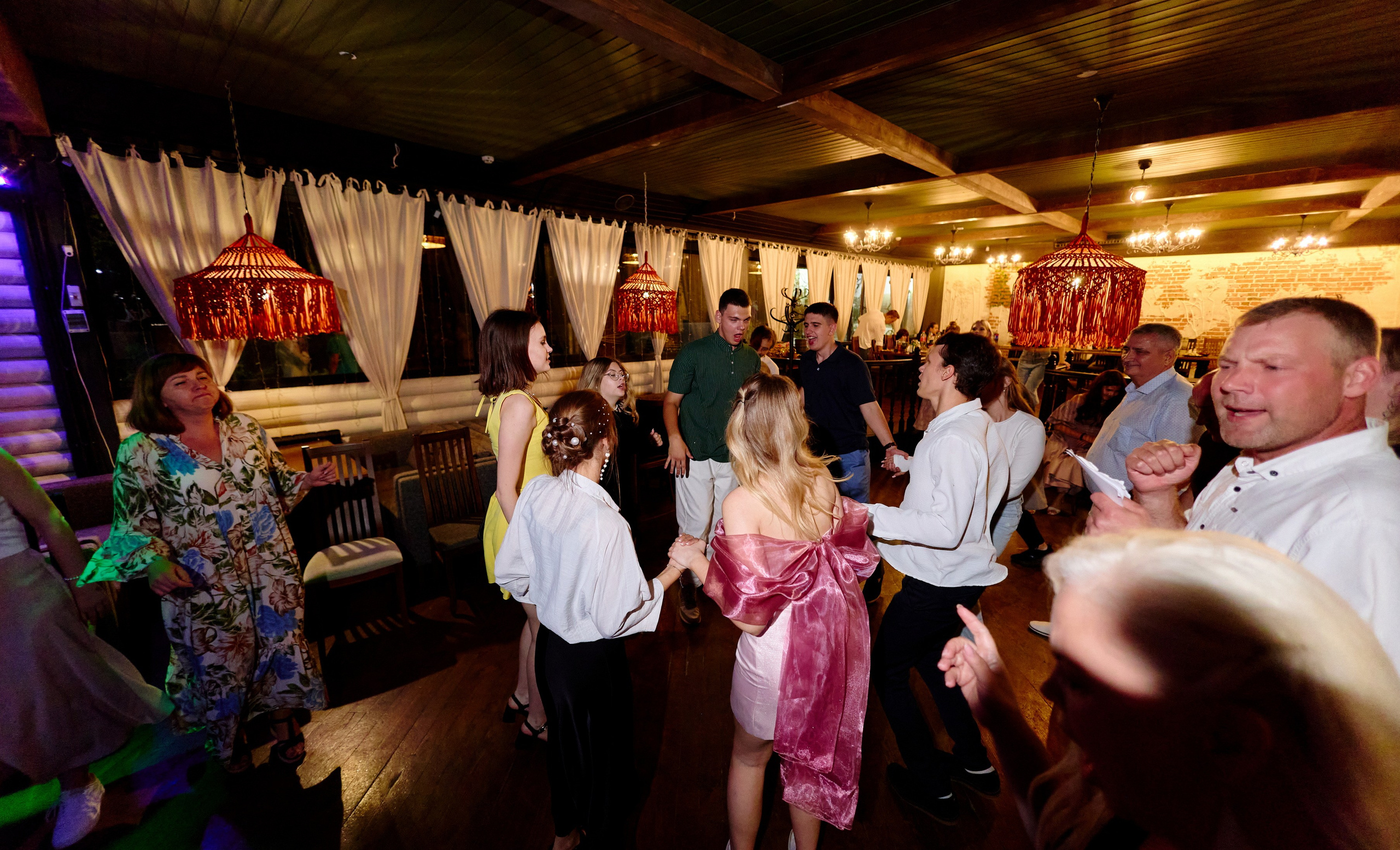 Выпускной 35 Сош. Фотограф Выпускные альбомы Таганрог Сергей Коробченко