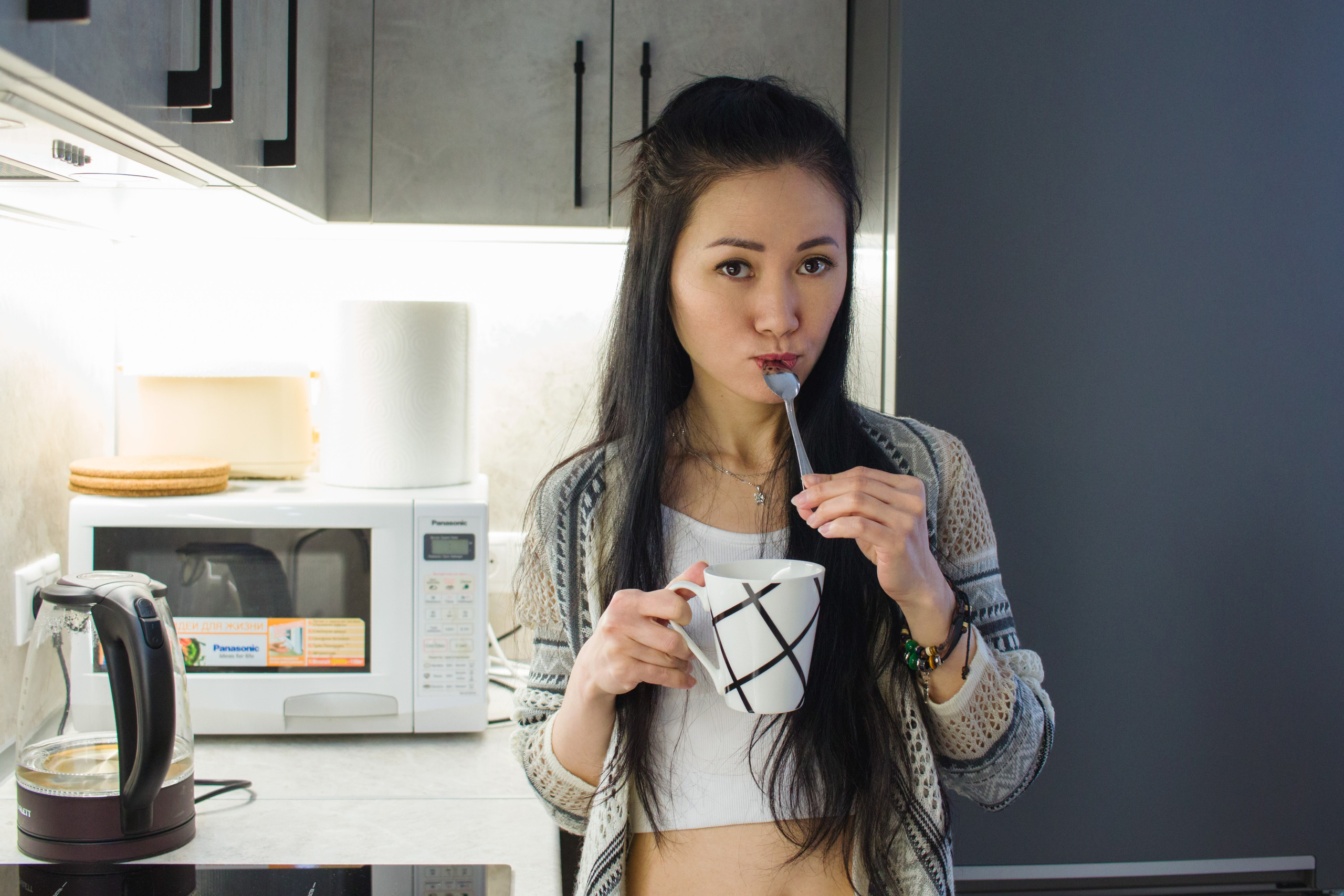 Домашняя фотосессия Санкт-Петербург. Женская домашняя фотосессия в Петербурге. Фотосессия дома СПб Ф. Фотограф в Санкт-Петербурге Александра Бушмина