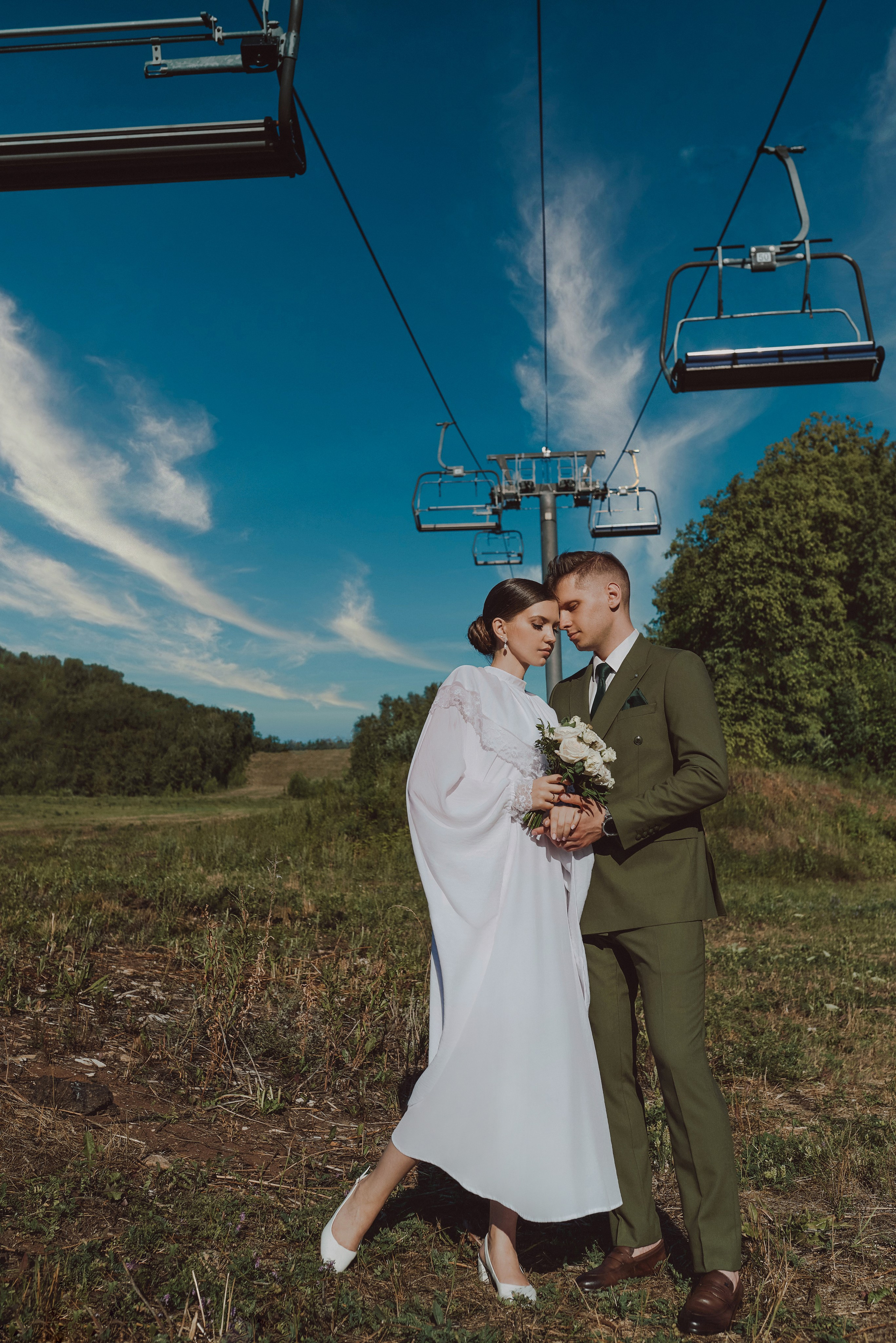Свадебная Фотосессия в г. казани | Фотограф на Свадьбу в г. Казани Фотограф Садег Азарми тел. +79172288430 ✔ Сборы невесты и жениха✔ Утро невесты (детали, эмоции, подготовка)✔ Репортажная съёмка ЗАГСа и выездной регистрации✔ Свадебная прогулка✔ Фотосъёмка банкета и вечеринки✔ Креативные и тематические свадьбы✔ Свадьба на природе (лайфстайл)✔ Девичники и мальчишники