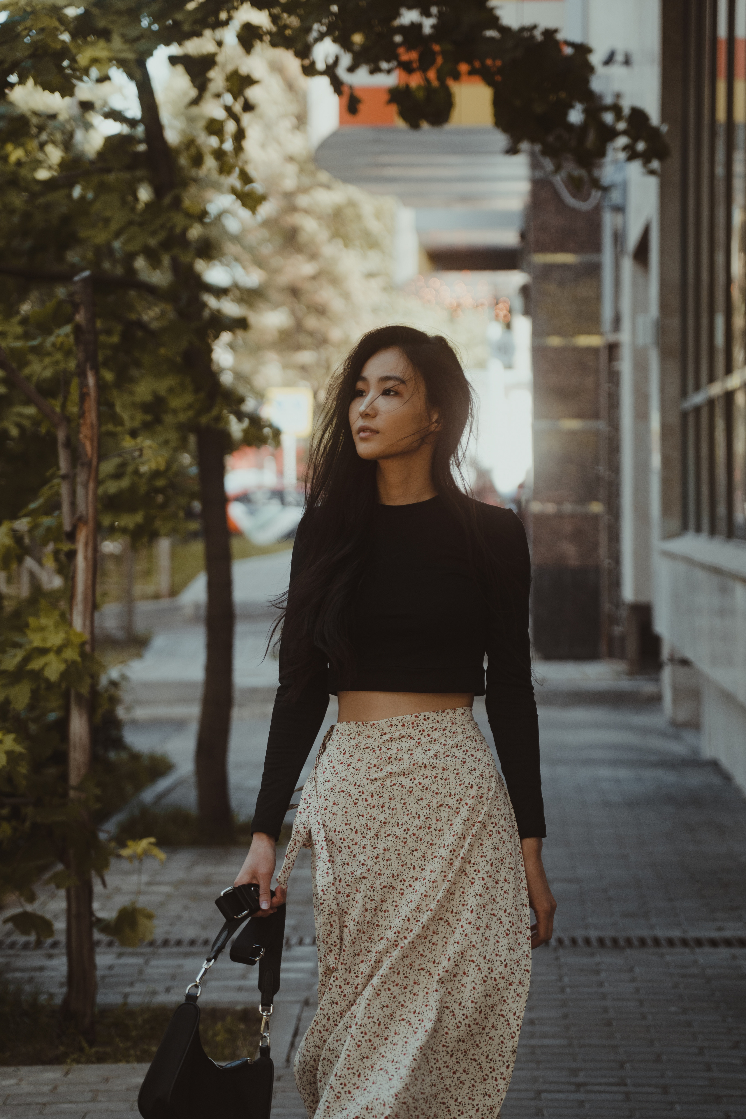 Уличная фотосессия с Камилой около бистро Артель