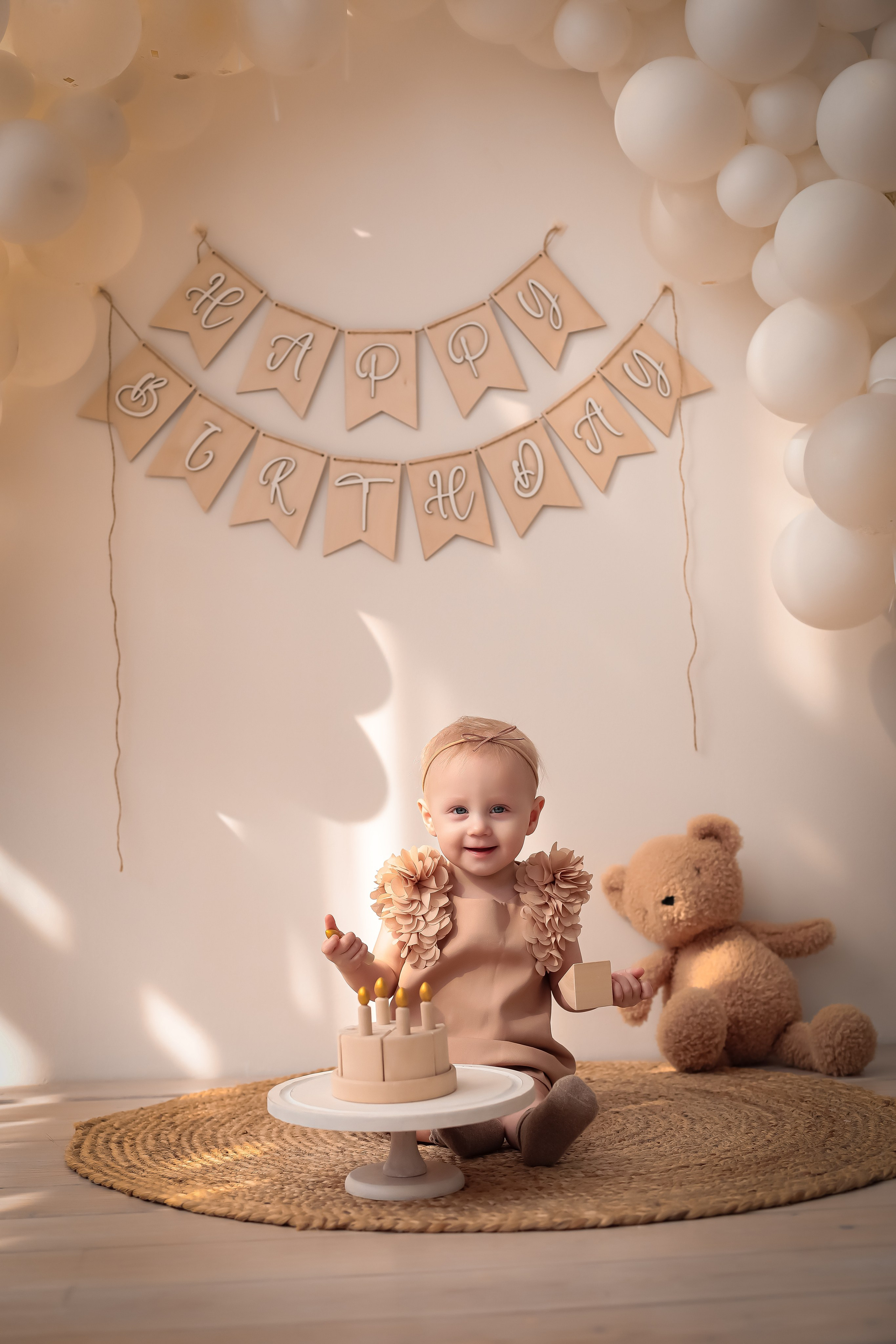 1 годик Эмилии. Фотограф г. Хабаровск. Семейные и индивидуальные съёмки