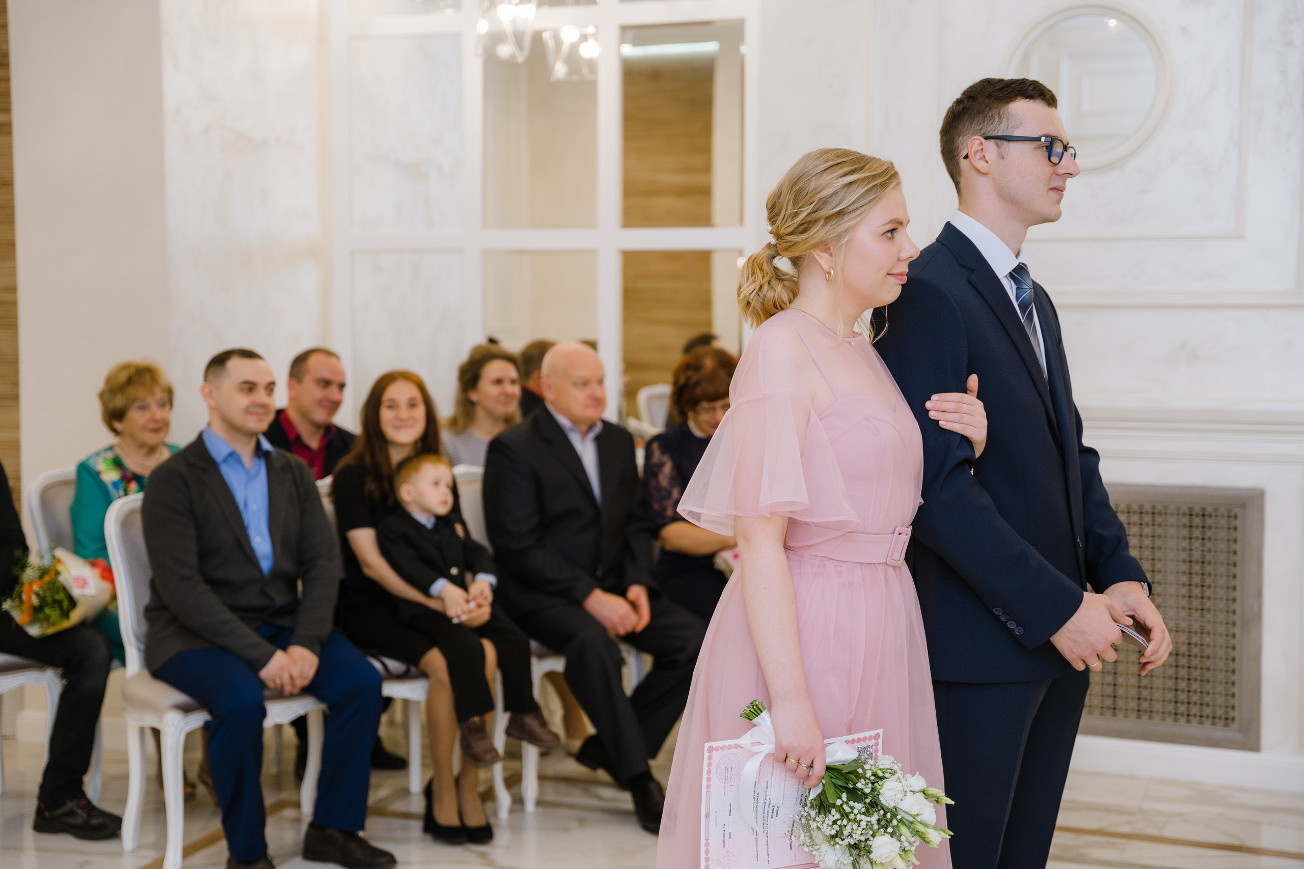 Евгения Языкова – свадебный фотограф в Архангельске: эмоциональная классика и репортаж