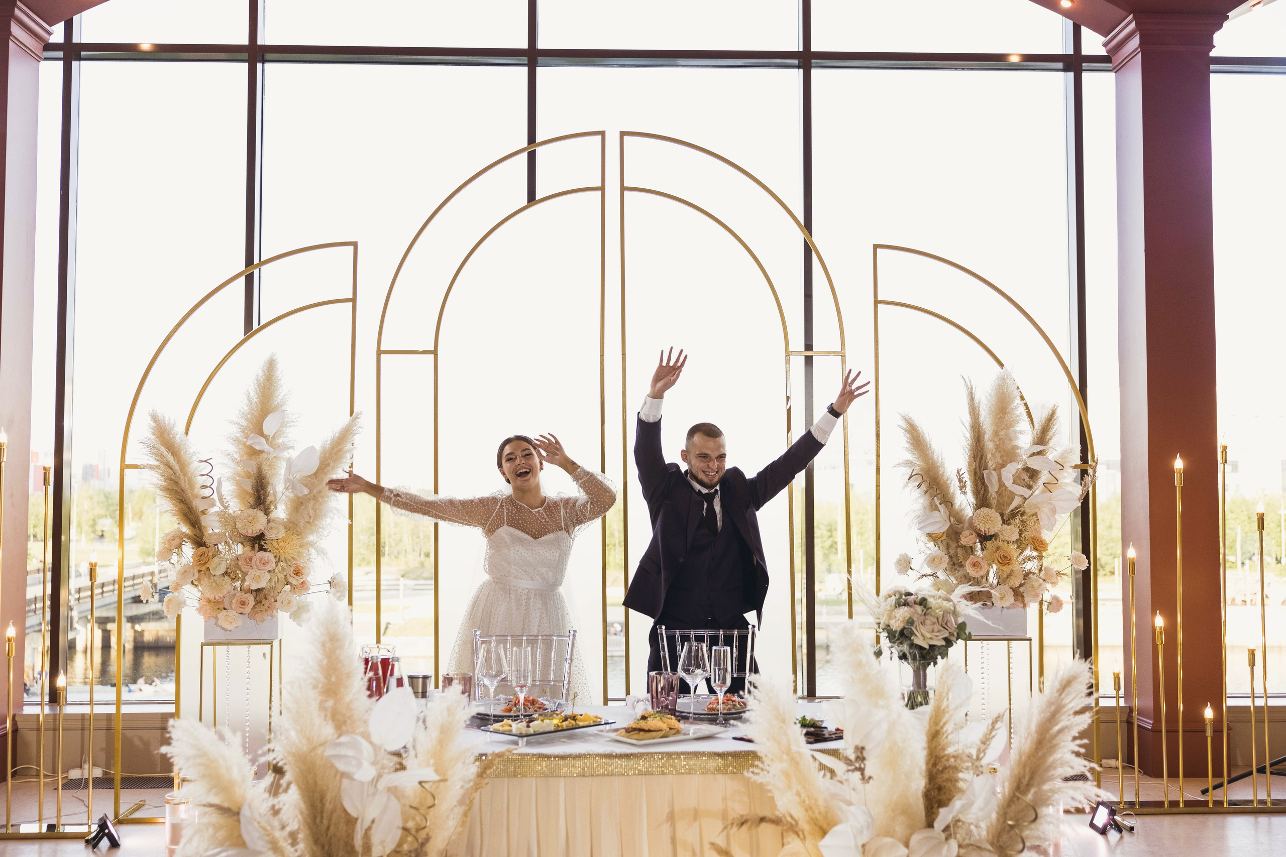 Никита и Ульяна (максимальный — Винотека). Свадебный и семейный фотограф в городе Сургуте Стерликова Светлана