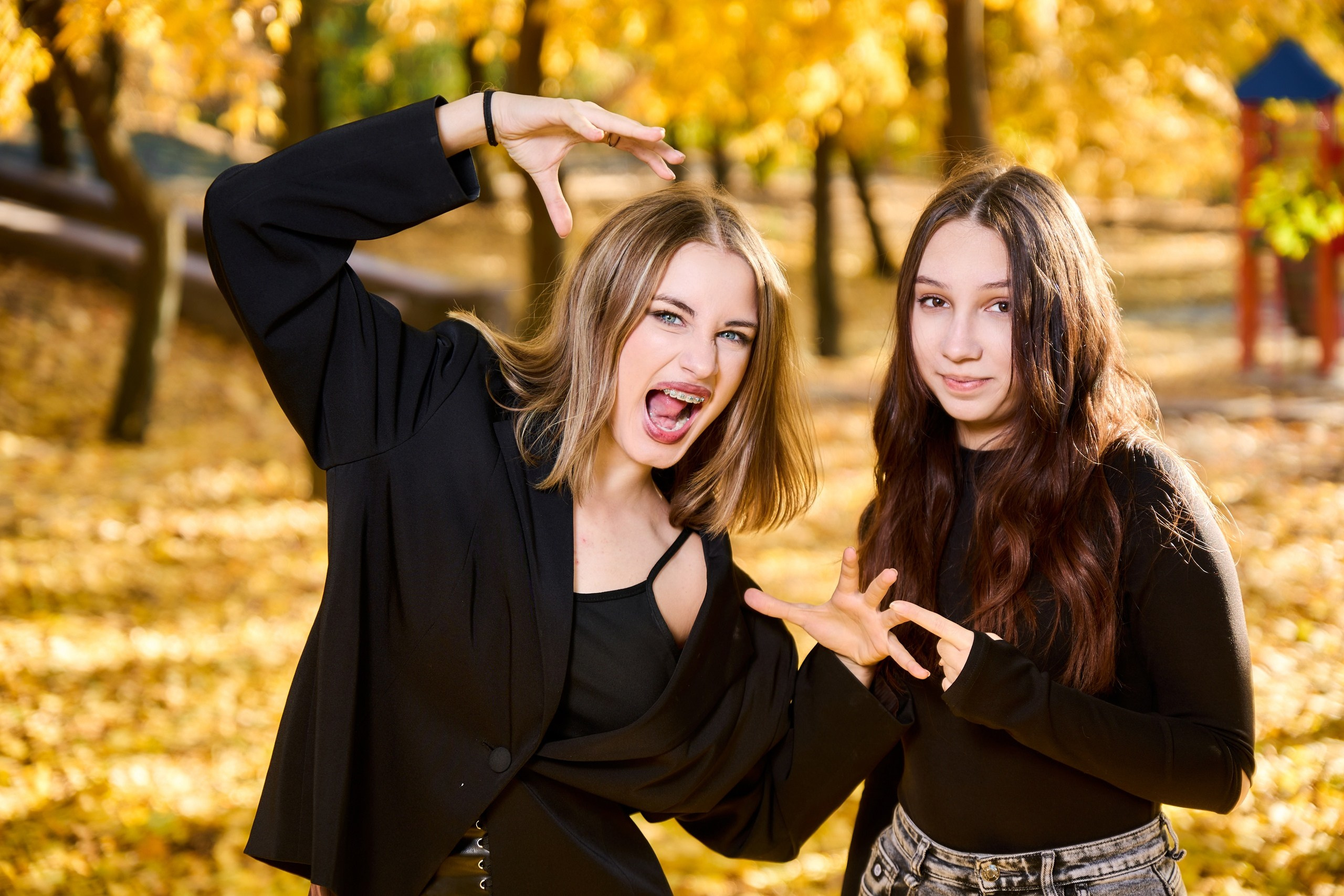 ШКОЛЬНИКИ. НАБЕРЕЖНАЯ. Фотограф Татаринов Андрей (Донецк / Макеевка)