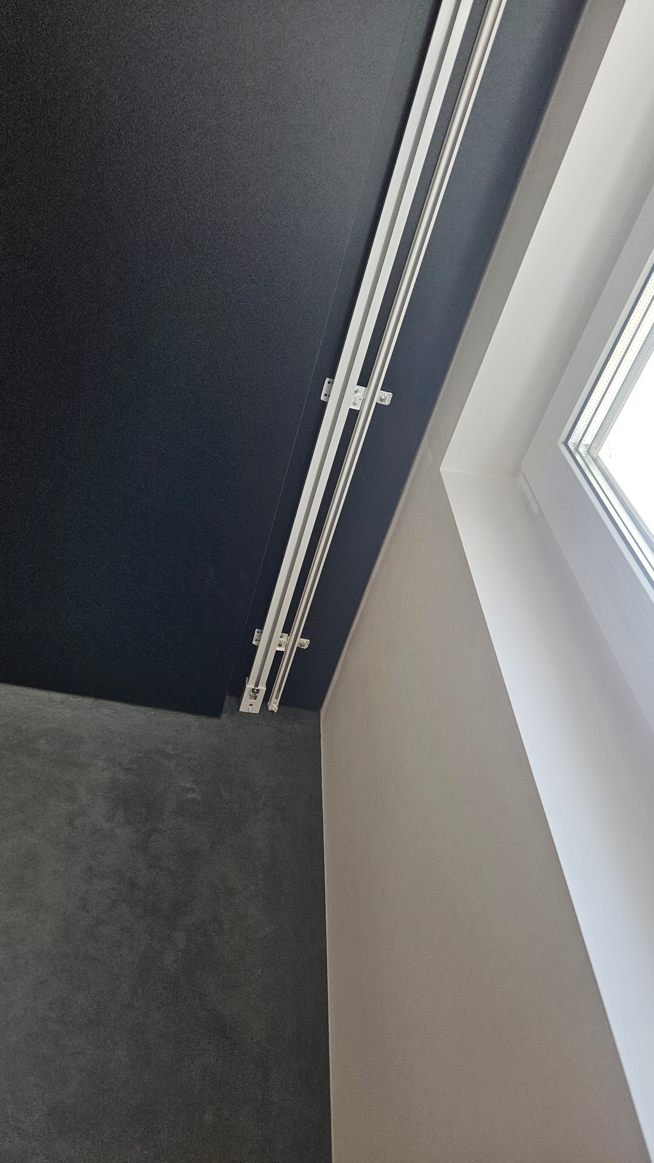 Профильные карнизы. Студия интерьерных решений SUNHOUSE. Натяжные потолки, шторы, текстиль