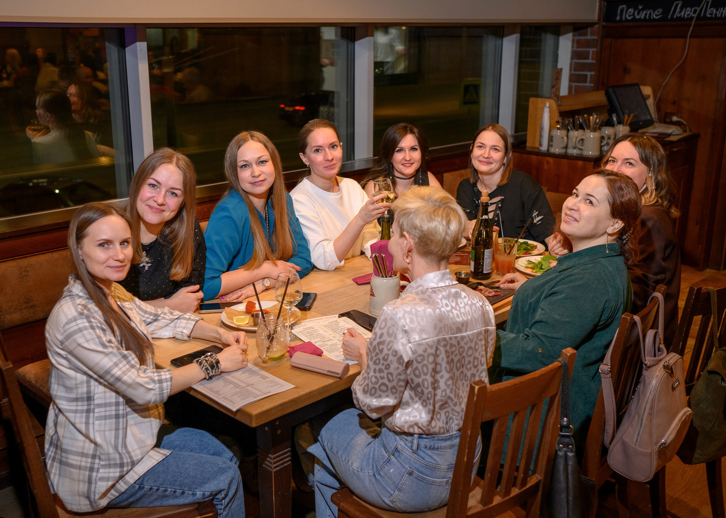 8Марта_МаксБрой. Фотограф Александр Данилов