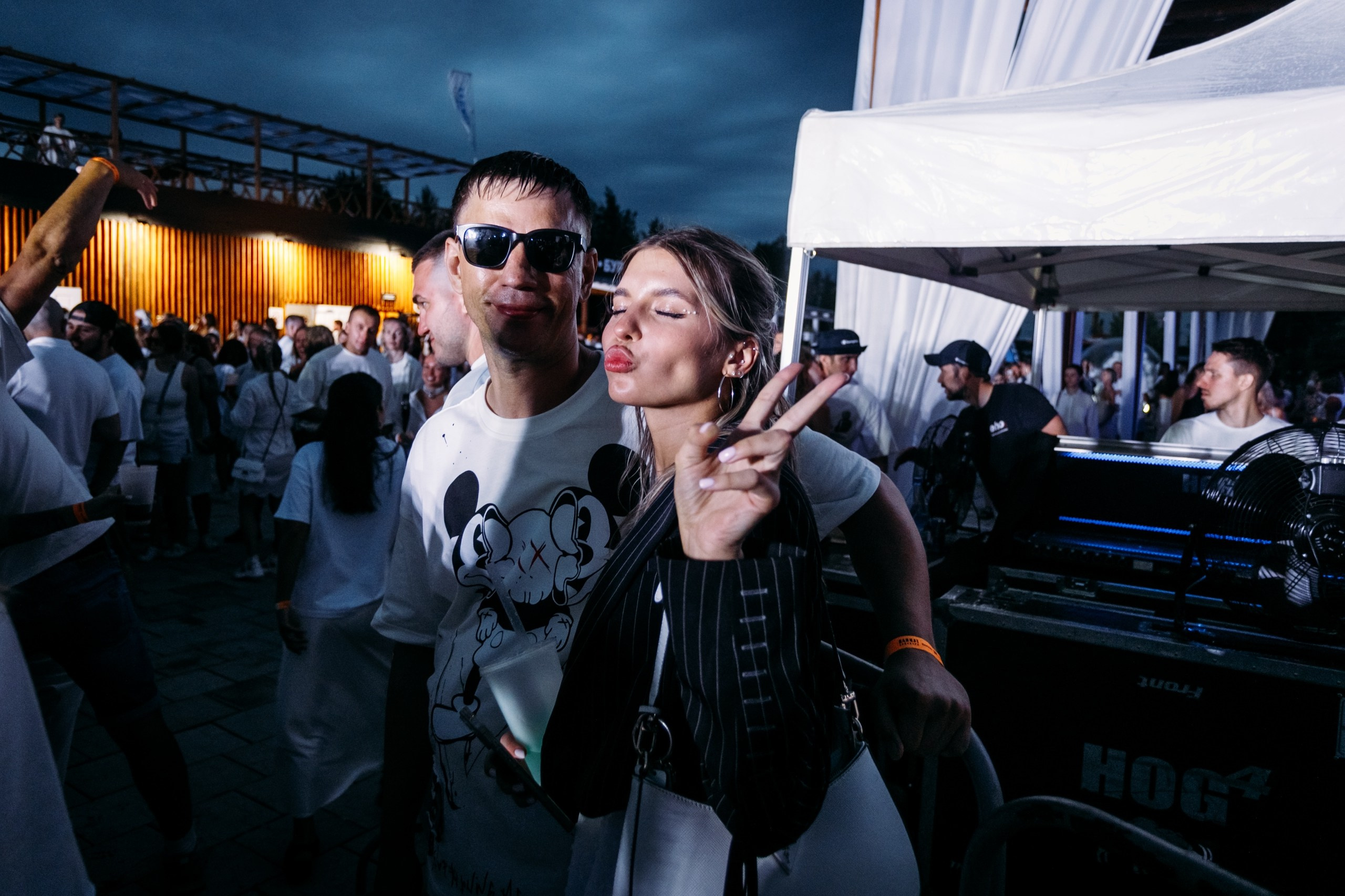 White Party @ Бархат парк. Репортажный фотограф Максим Полянский. Москва, Санкт-Петербург, Красноярск