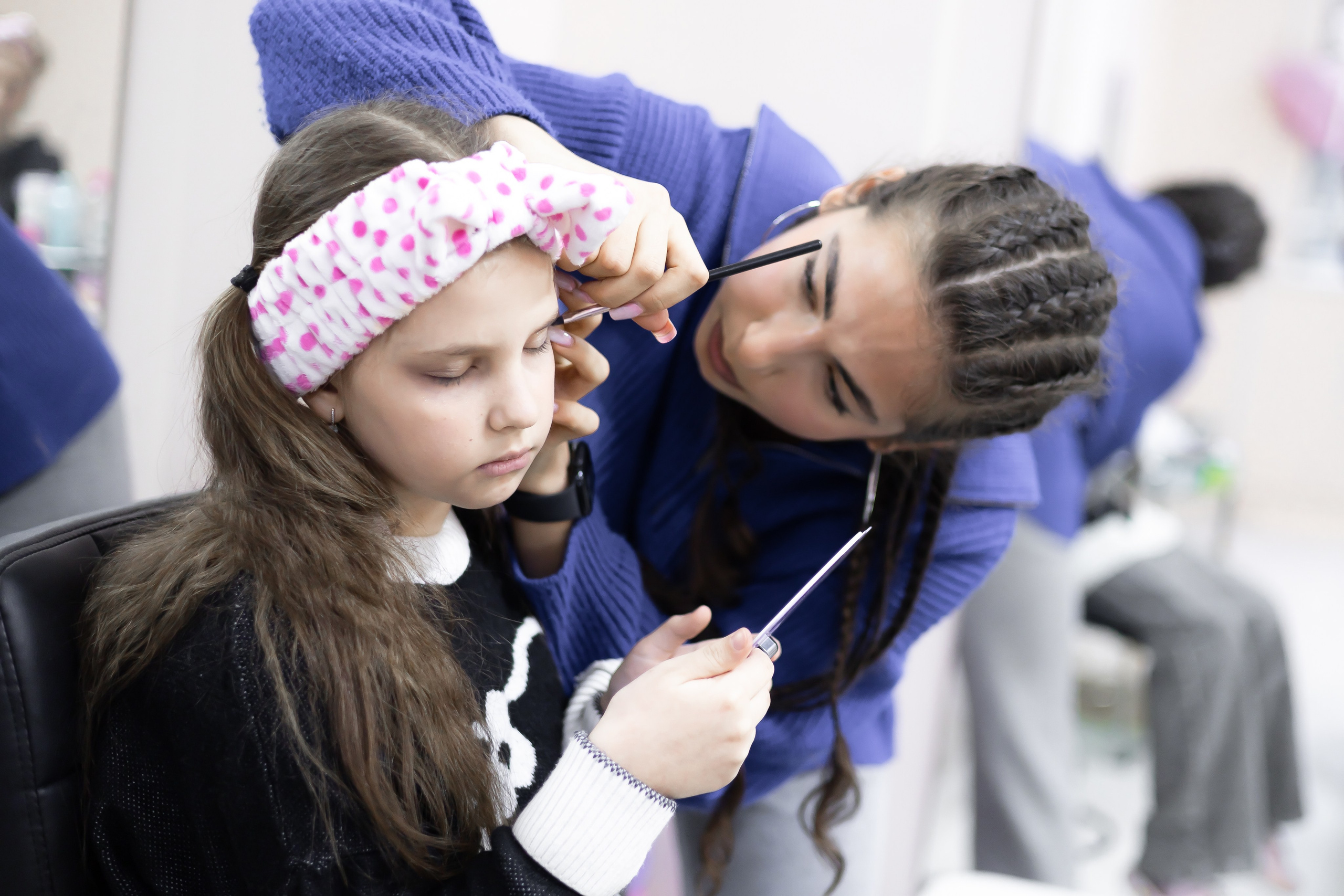 Провели мастер-класс макияжа 13 декабря. Школа для девочек во Владивостоке — Само Совершенство