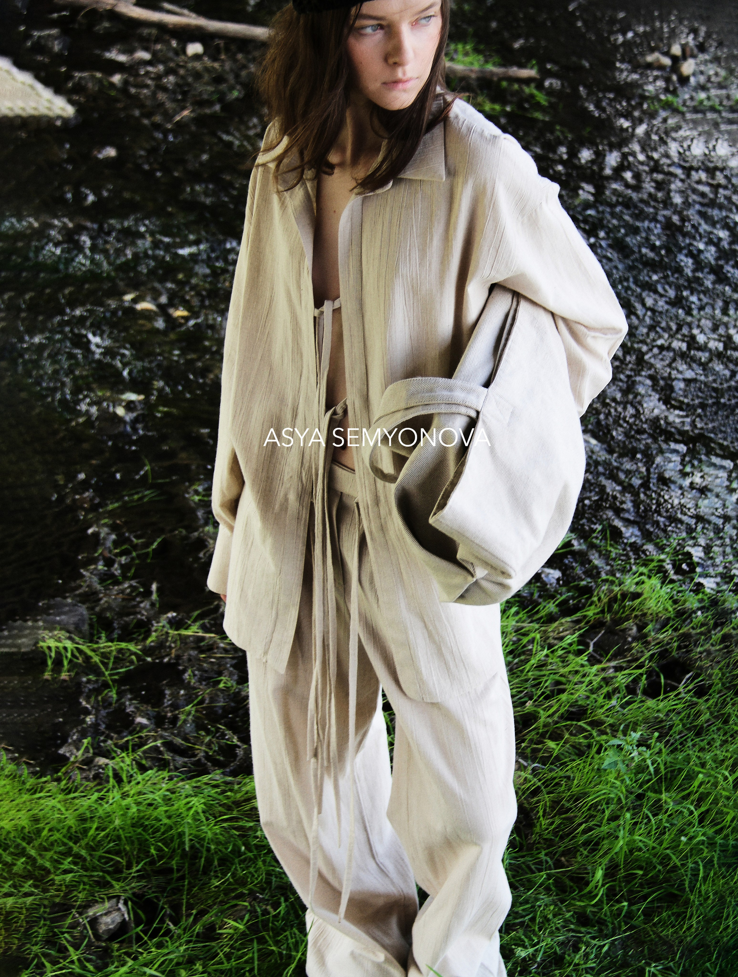 Street. Fashion photographer Annа