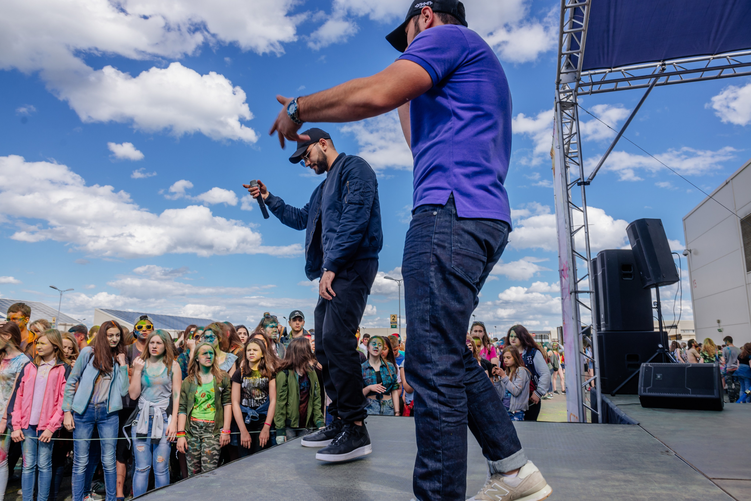 Фестиваль красок Holi. Москва, МО. Фотограф LANA STIL. Семейный, репортажный фотограф, студия. Женский, мужской портрет. Фотографирую территориально в г. Королев, Москва, МО