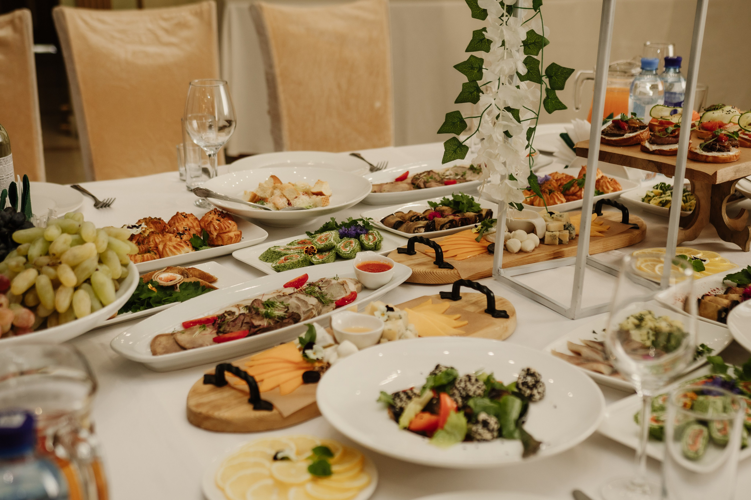 Яна и Артур банкетный зал «Император». Фотограф Новосибирск