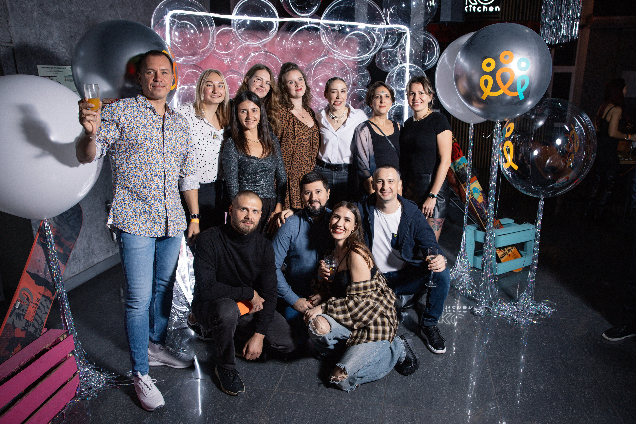 Соседи, Тусец. Фотограф Эдуарда Титанян