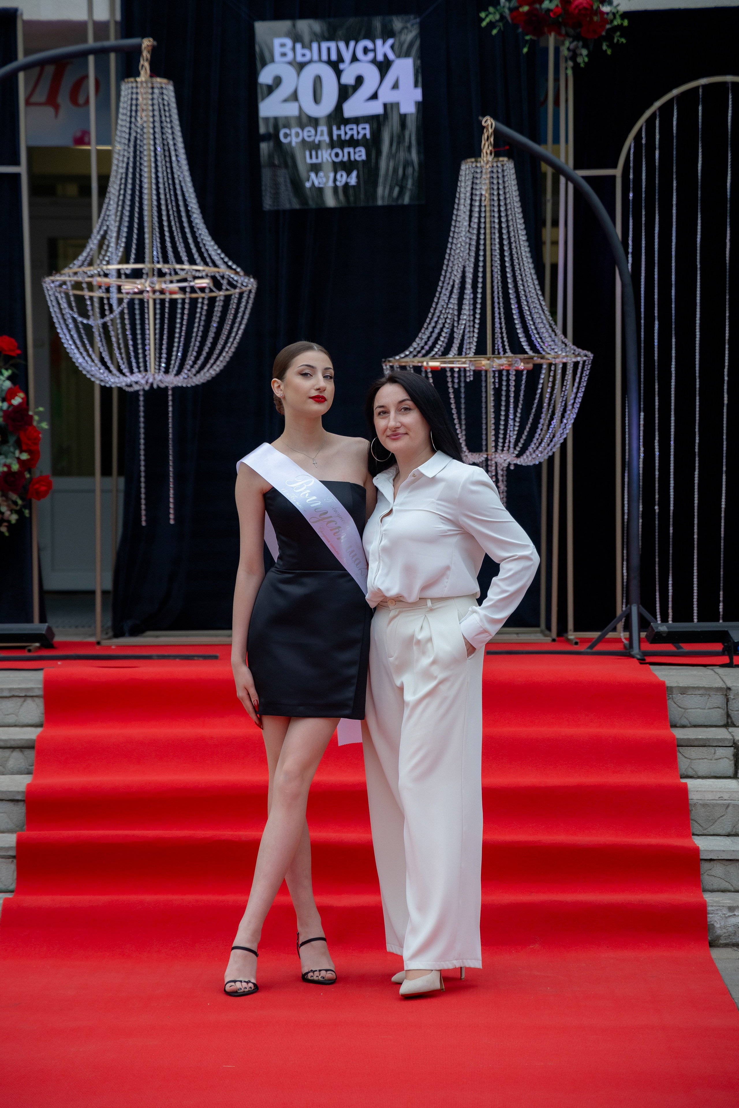 Школьный выпускной 2024 год в Соколе (Минск). Свадебный фотограф в Минске/Беларуси Сергей Спиридонов