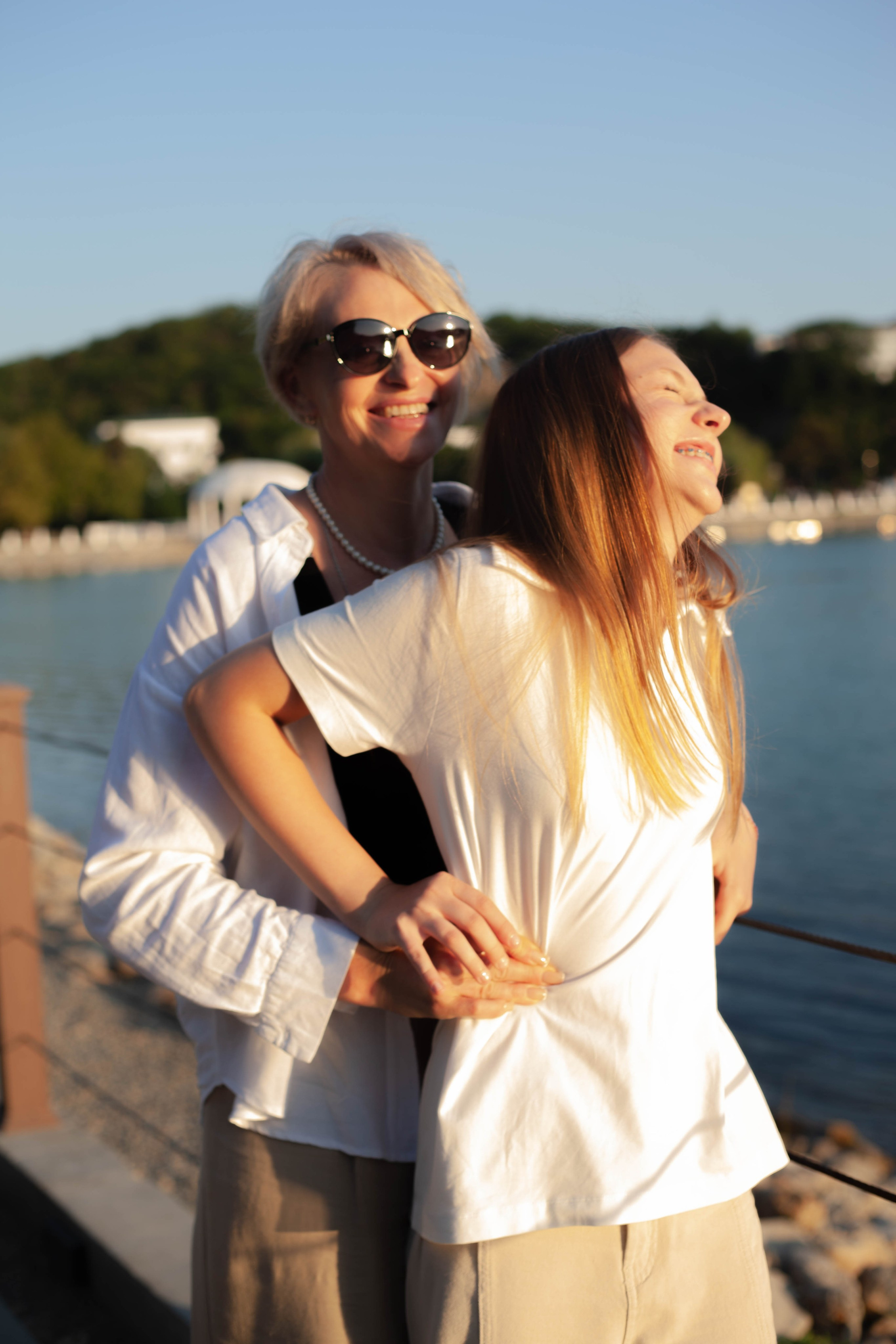 Абрау. Уличный фотограф Города N