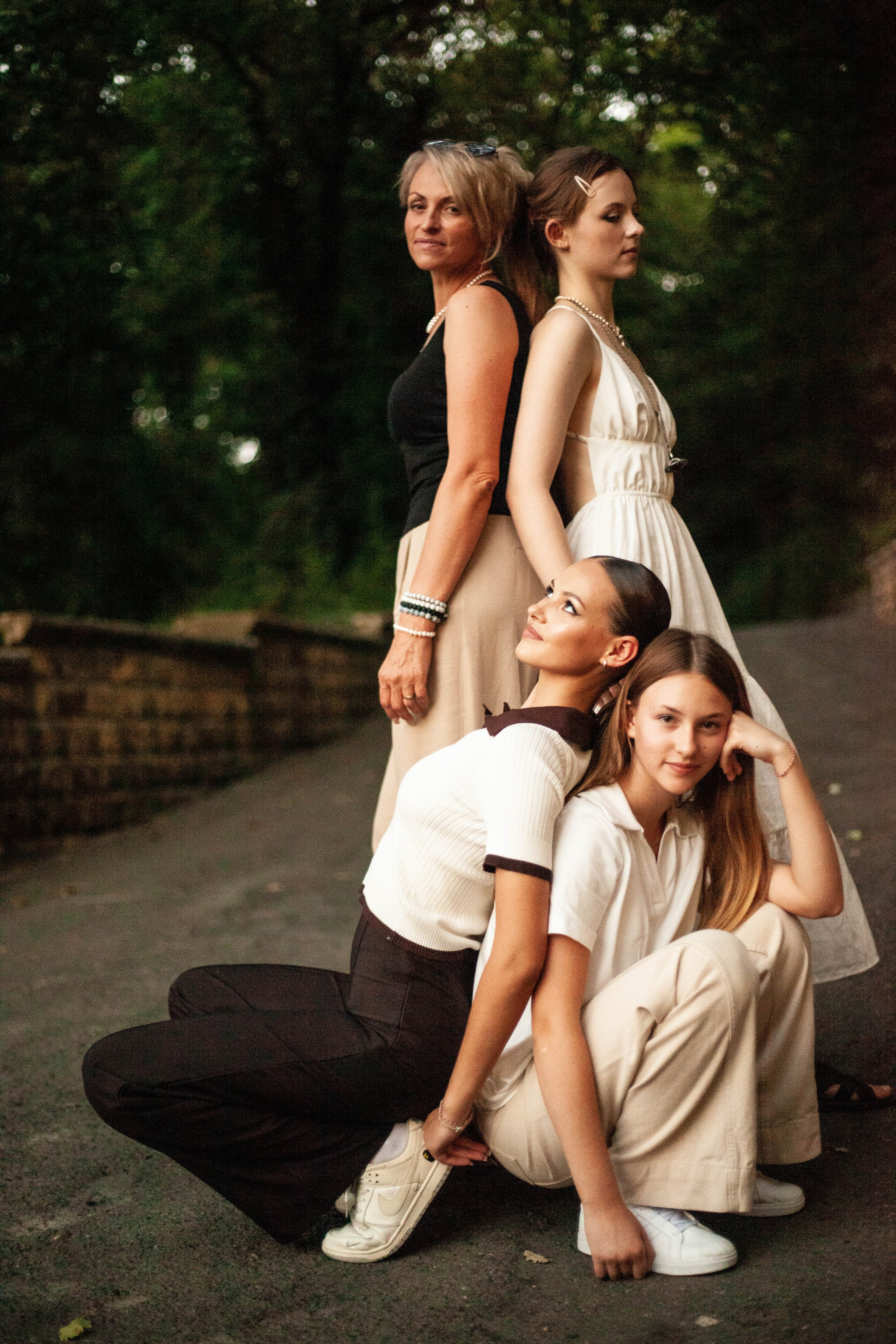 Абрау. Уличный фотограф Города N