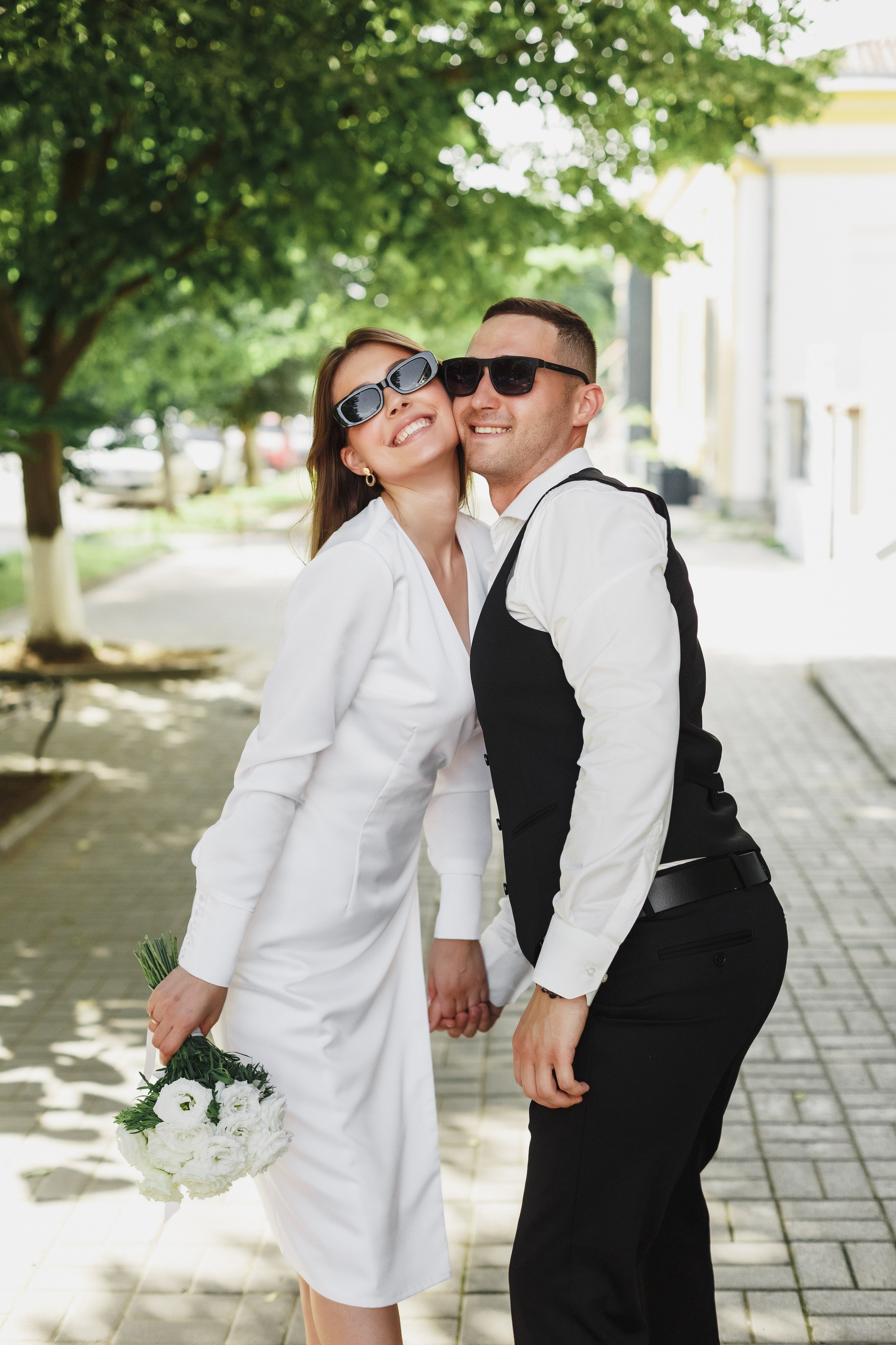 Свадебный фотограф Таганрог — фотосессия в центре города и банкет в коттедже «Виктория». Свадебный и семейный фотограф в Таганроге Бакарюк Антон