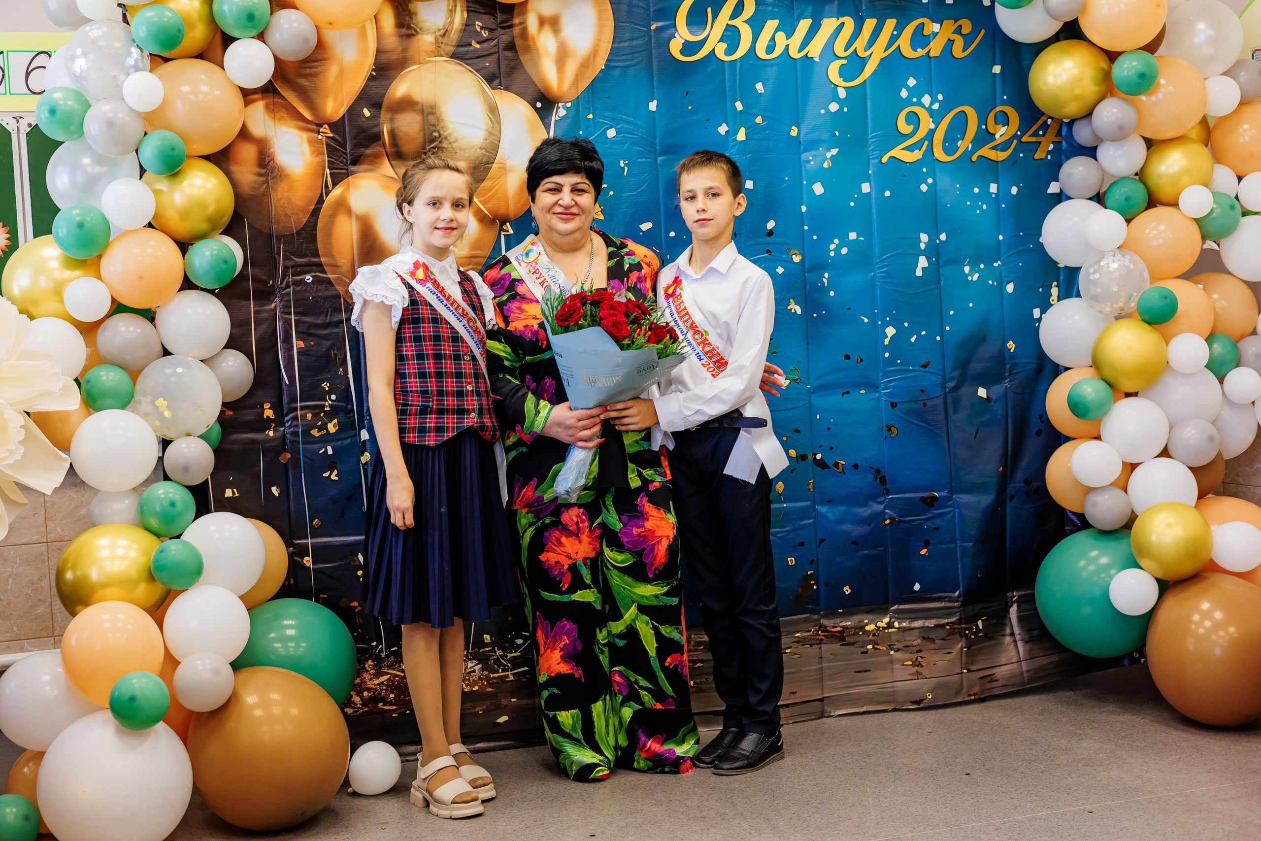 Выпуск 4а 25школа'24 год. Свадебный и семейный фотограф в Армавире