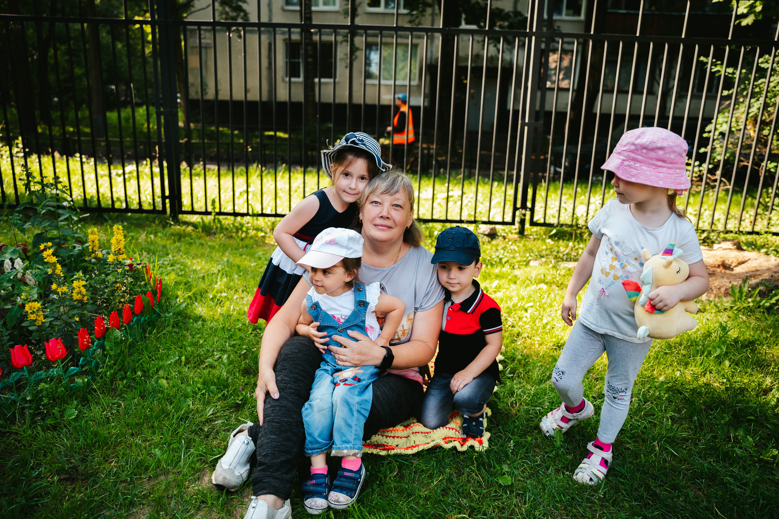 Ясли на прогулке. Семейный lifestyle фотограф в Санкт-Петербурге Людмила Пахомова