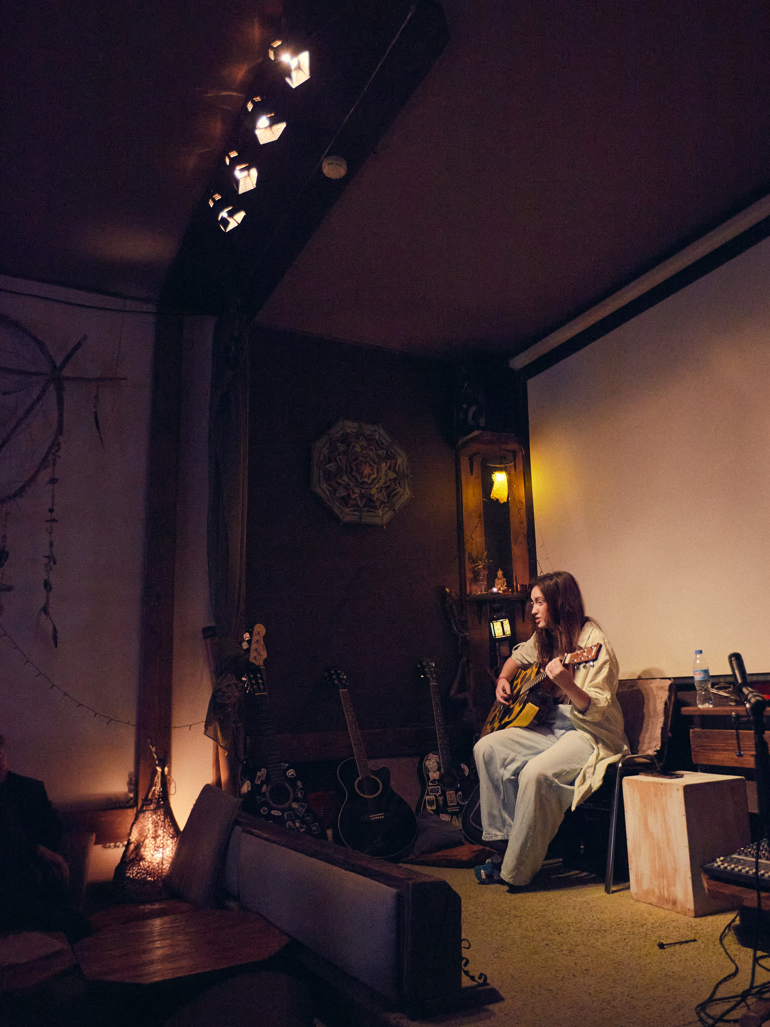 Квартирник в Чайной Шаманике. Фотограф Юлия Маринина