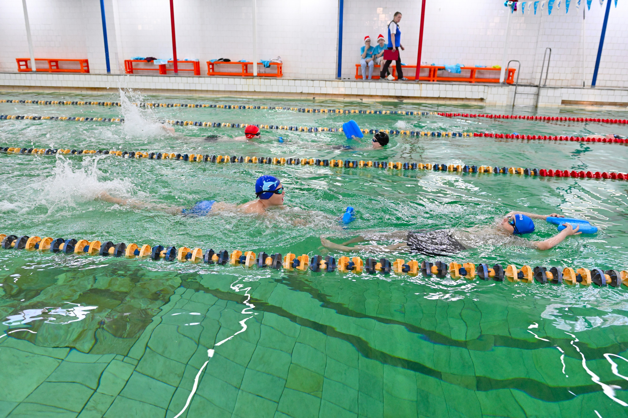 2025-12-20 Бассейн Урал НГ младшие. Снежинск фото Андрианов