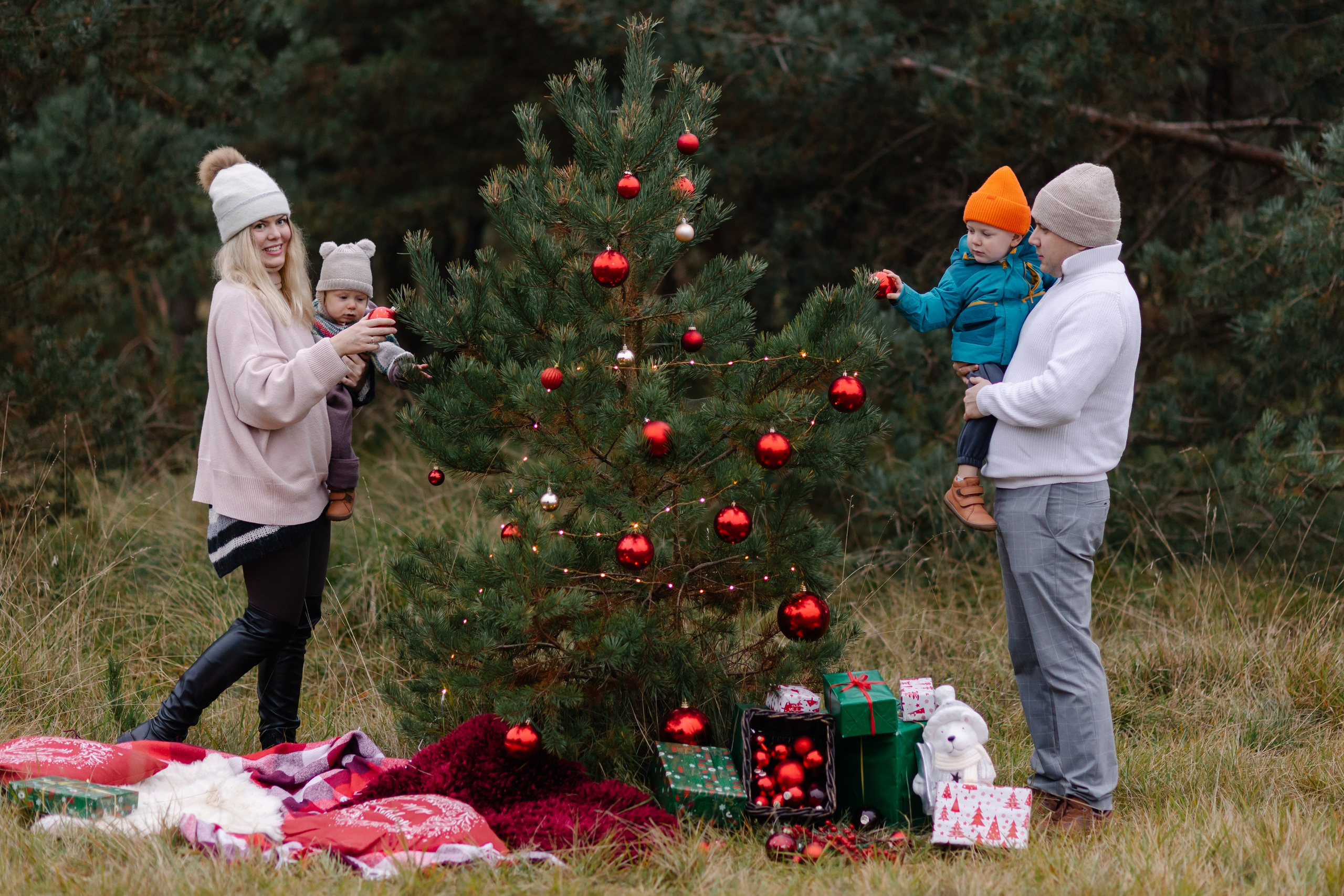 Weihnachtsminis 2024 München. Семейный фотограф в Мюнхене Даша Антипина
