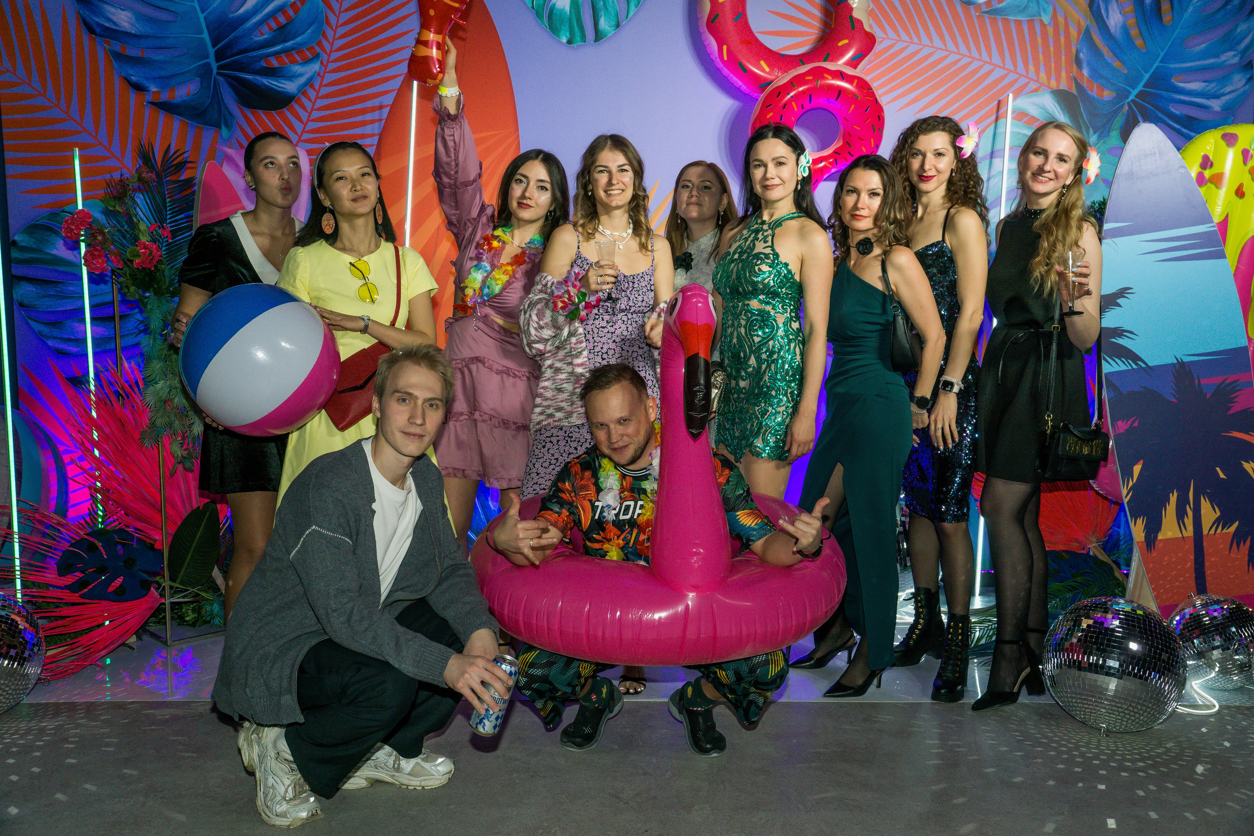 МТС корпоратив Гавайская вечеринка. Фотограф