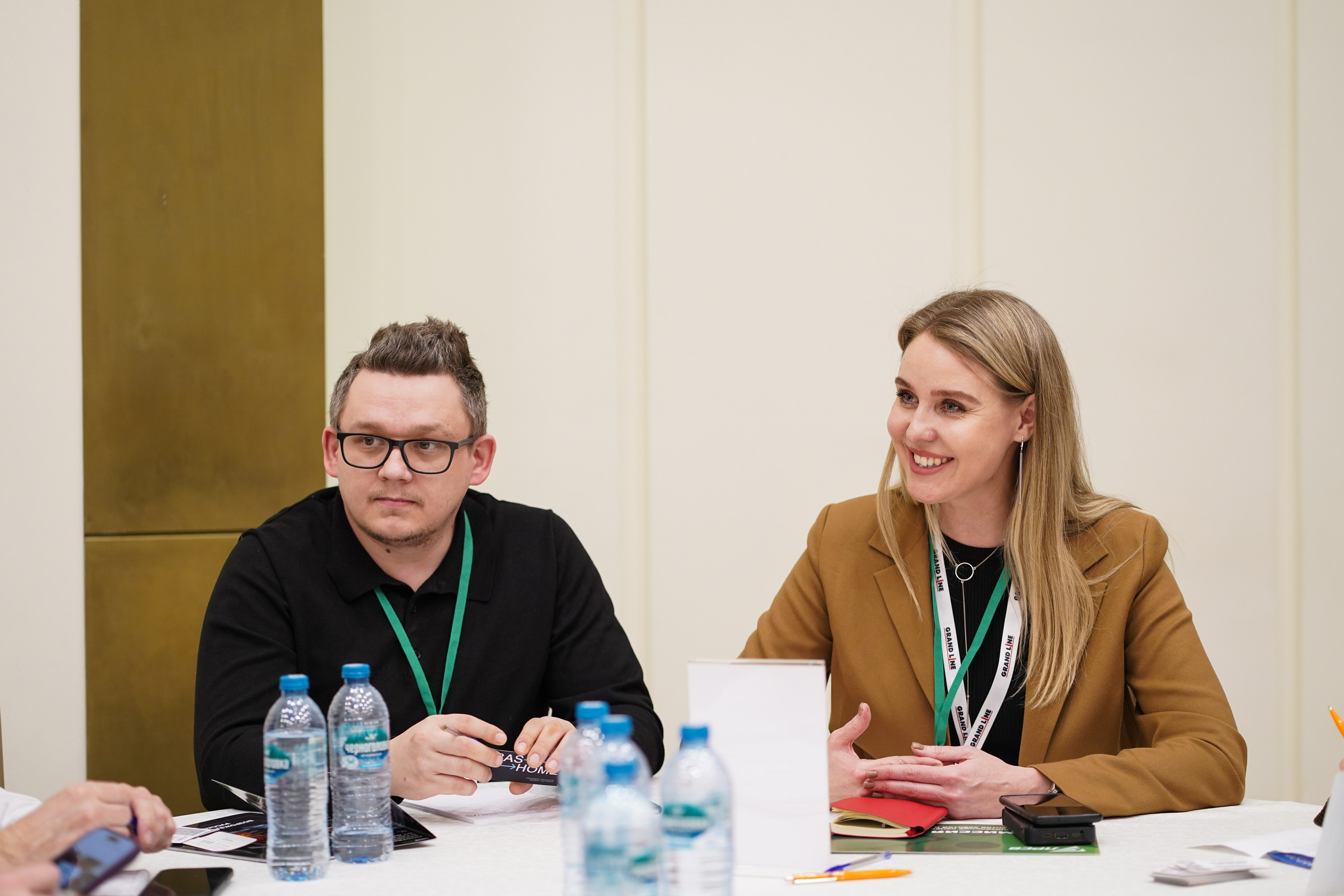 Малоэтажная страна конференция. Фотограф