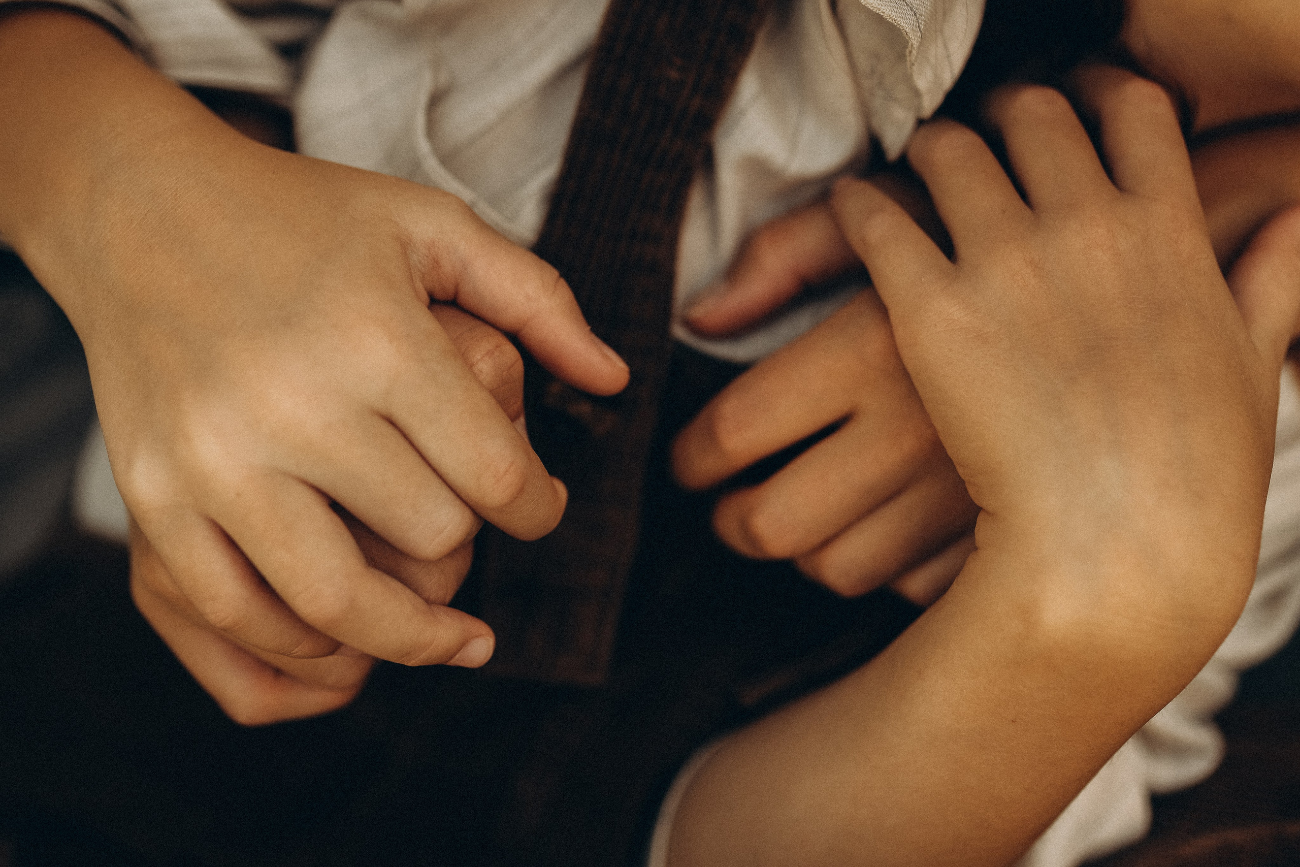 Дина и Миа в огороде. Семейный и детский фотограф в Москве Анастасия Меликова