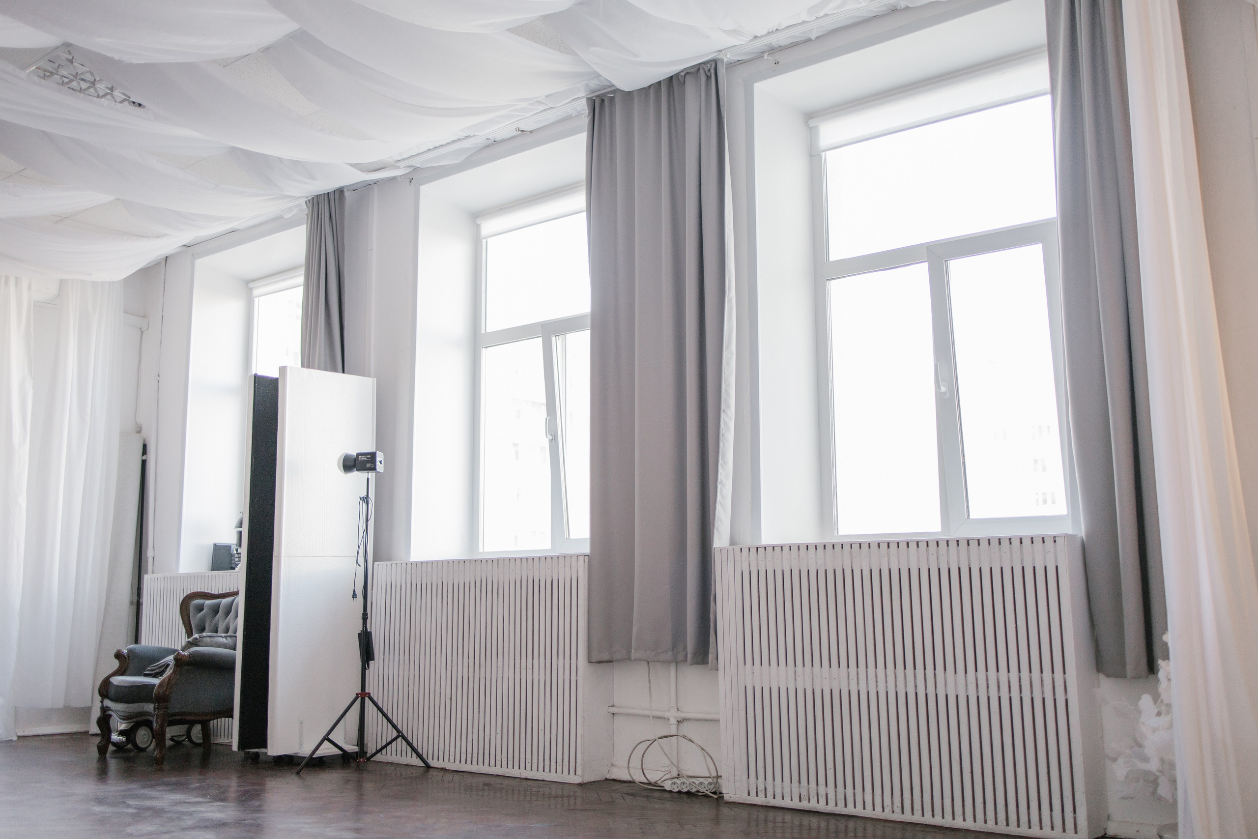 ИНТЕРЬЕР СТУДИИ. PLOMBIR PHOTOSTUDIO