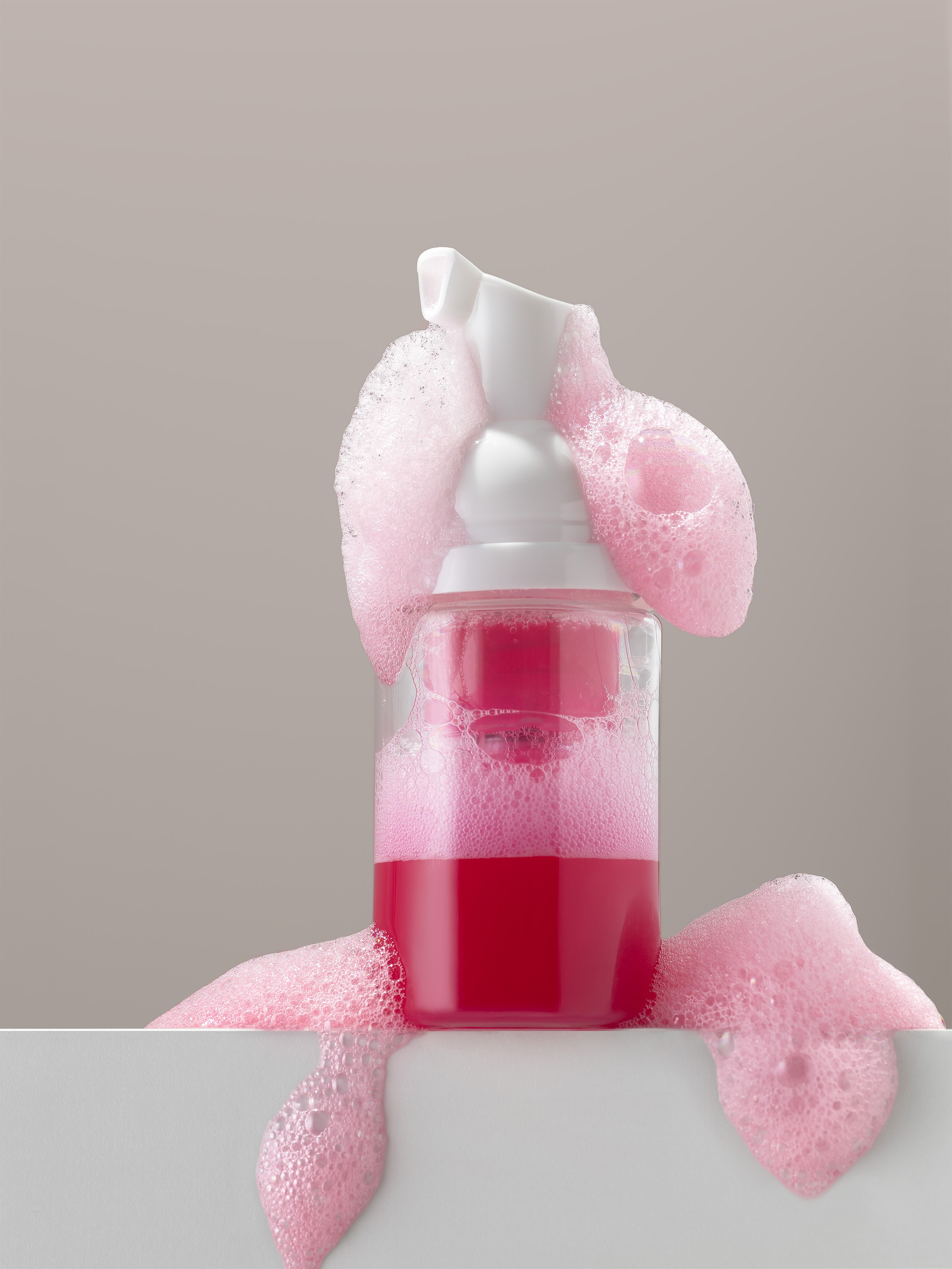 Набор дорожных флаконов pani honey. Предметный фотограф Северова Екатерина | Профессиональная предметная съёмка фото и видео в Санкт-Петербурге